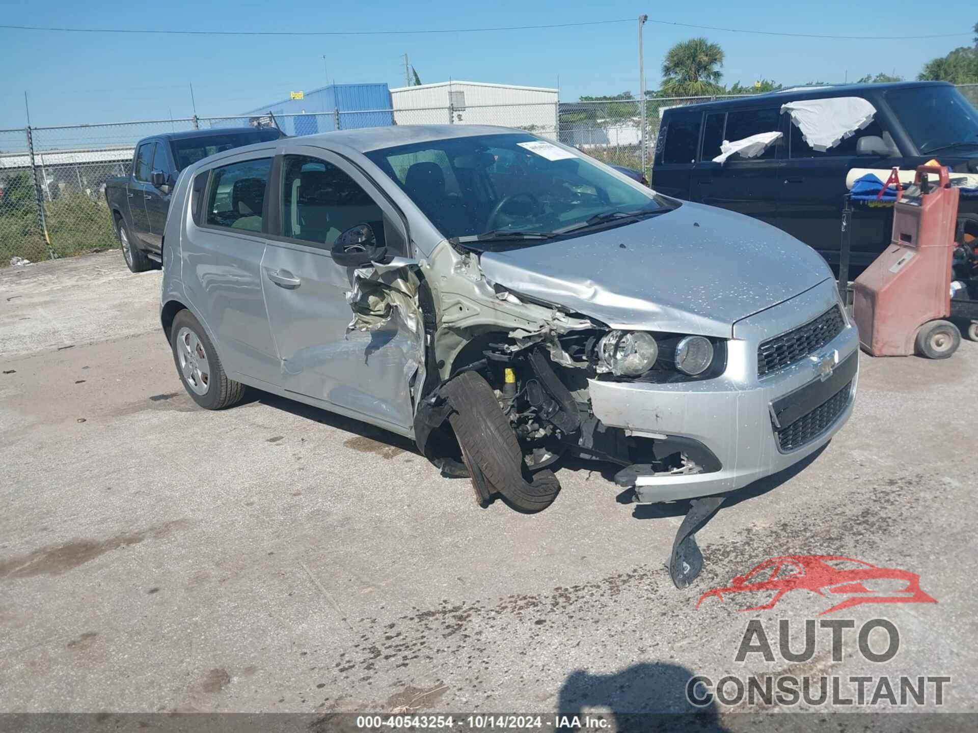 CHEVROLET SONIC 2016 - 1G1JA6SHXG4127535