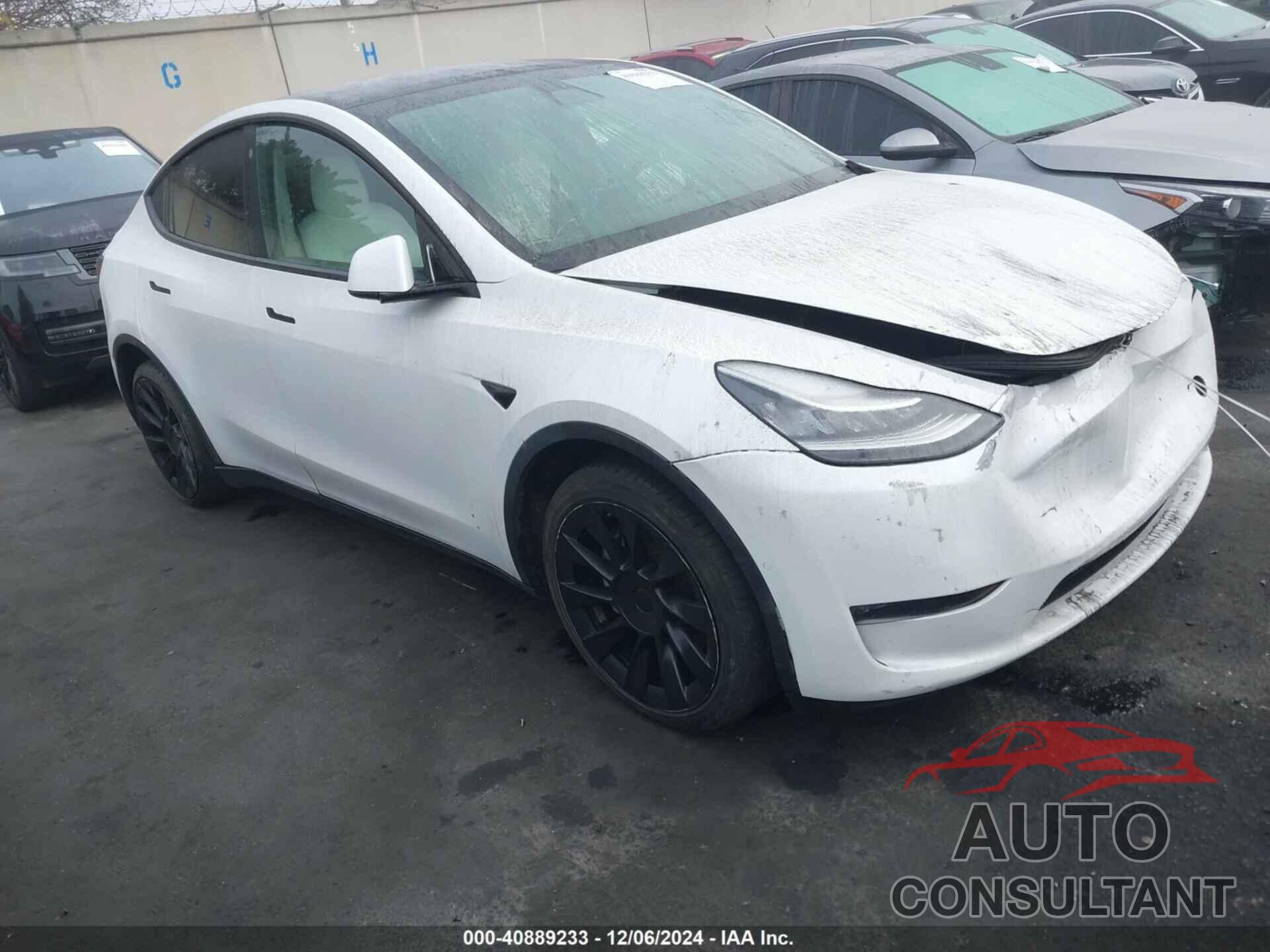 TESLA MODEL Y 2020 - 5YJYGDEE6LF040583