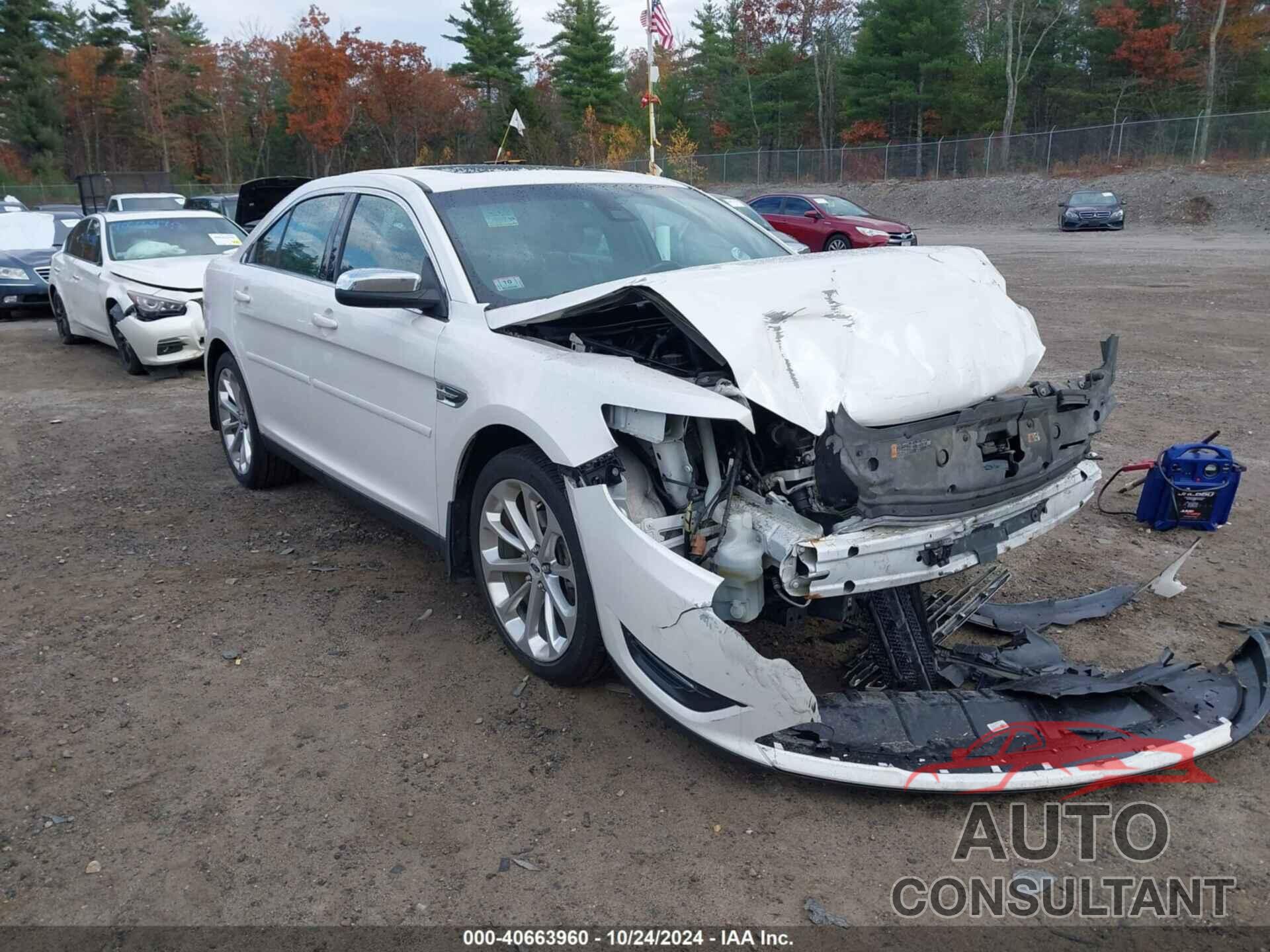 FORD TAURUS 2018 - 1FAHP2J83JG124499