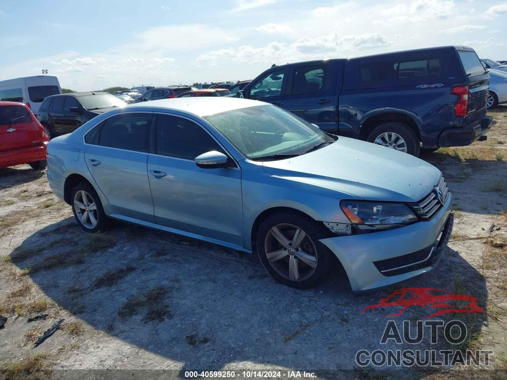 VOLKSWAGEN PASSAT 2012 - 1VWBH7A34CC036986