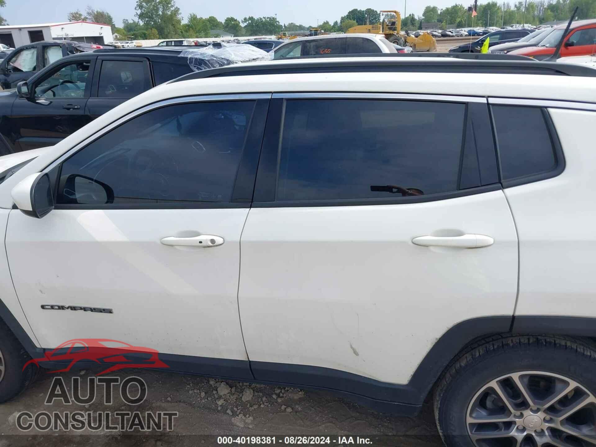 JEEP COMPASS 2018 - 3C4NJDBBXJT291006