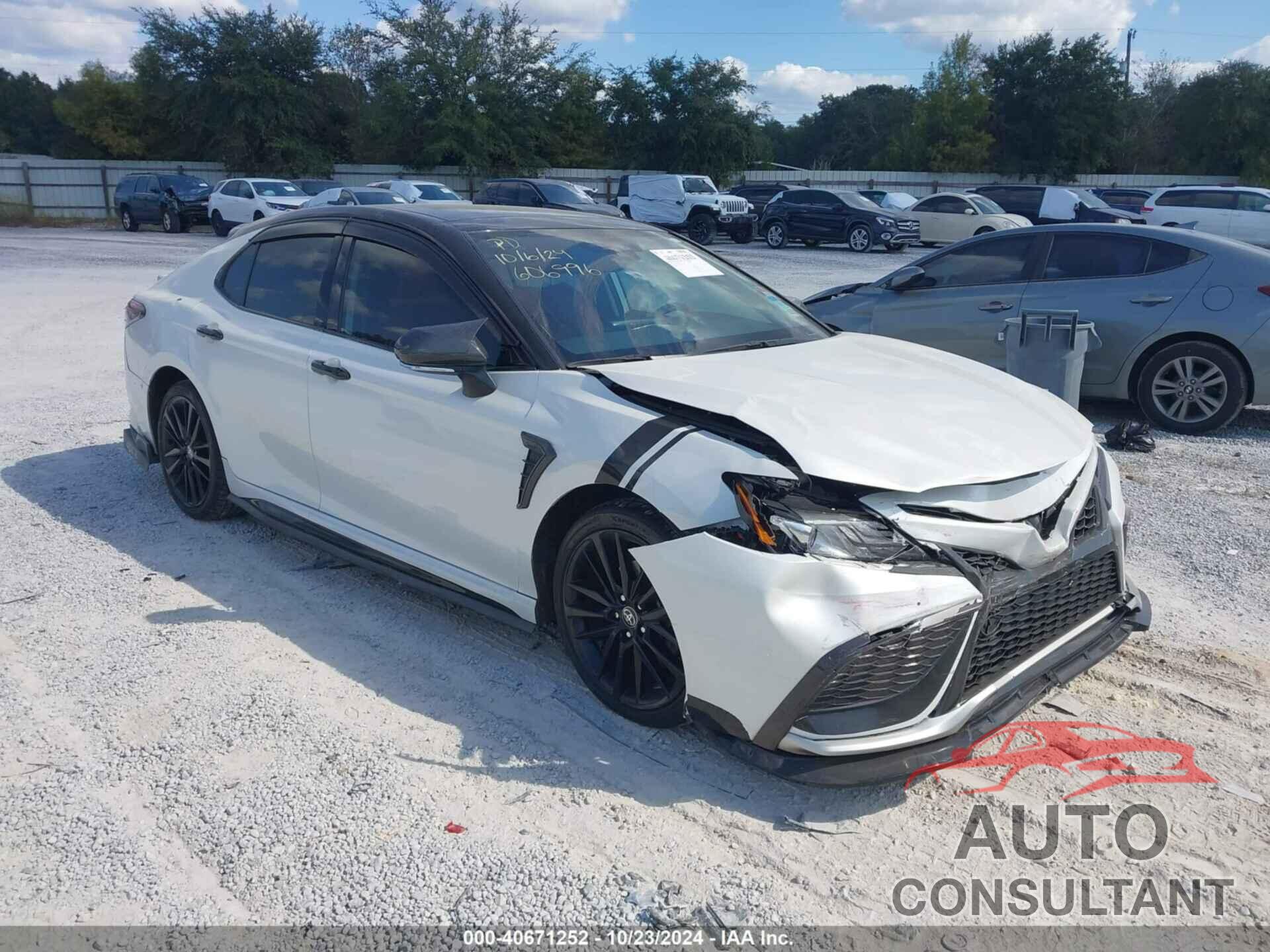 TOYOTA CAMRY 2021 - 4T1K61AK3MU606996