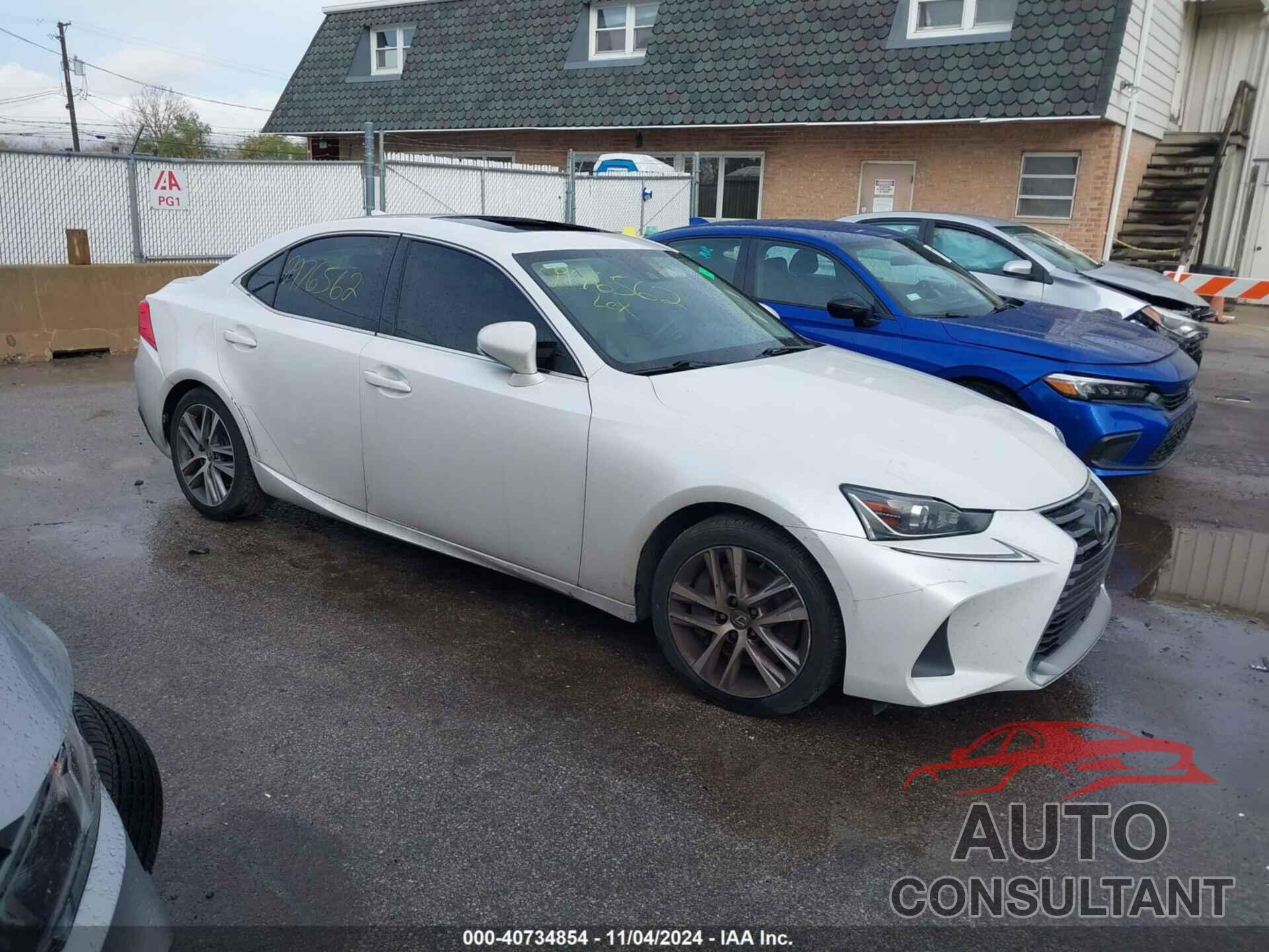 LEXUS IS 300 2019 - JTHBA1D25K5095019