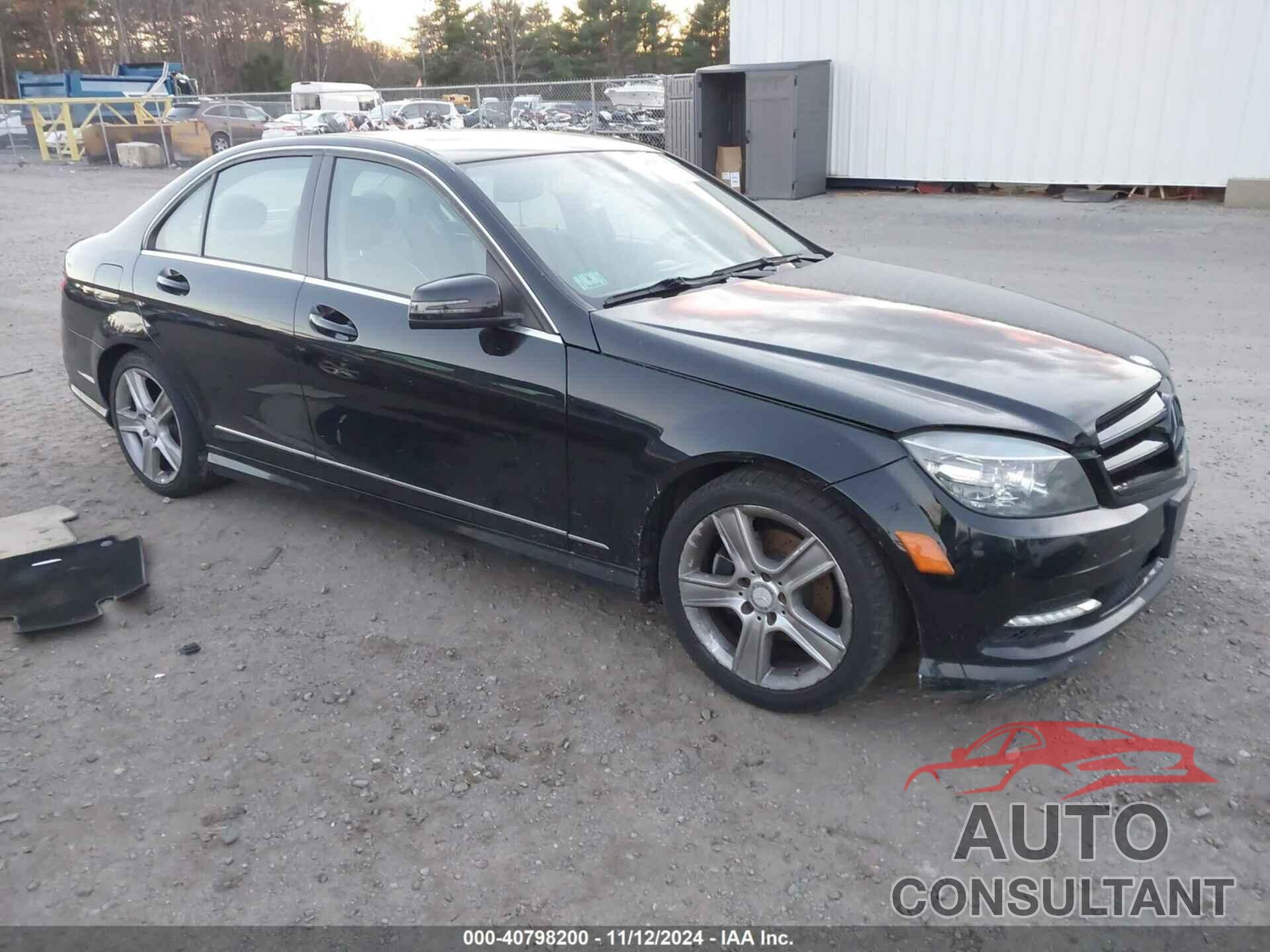 MERCEDES-BENZ C 300 2011 - WDDGF8BB8BR179273