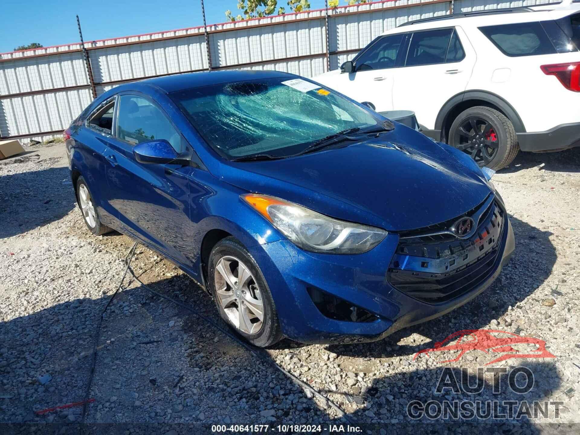 HYUNDAI ELANTRA 2013 - KMHDH6AEXD4011749