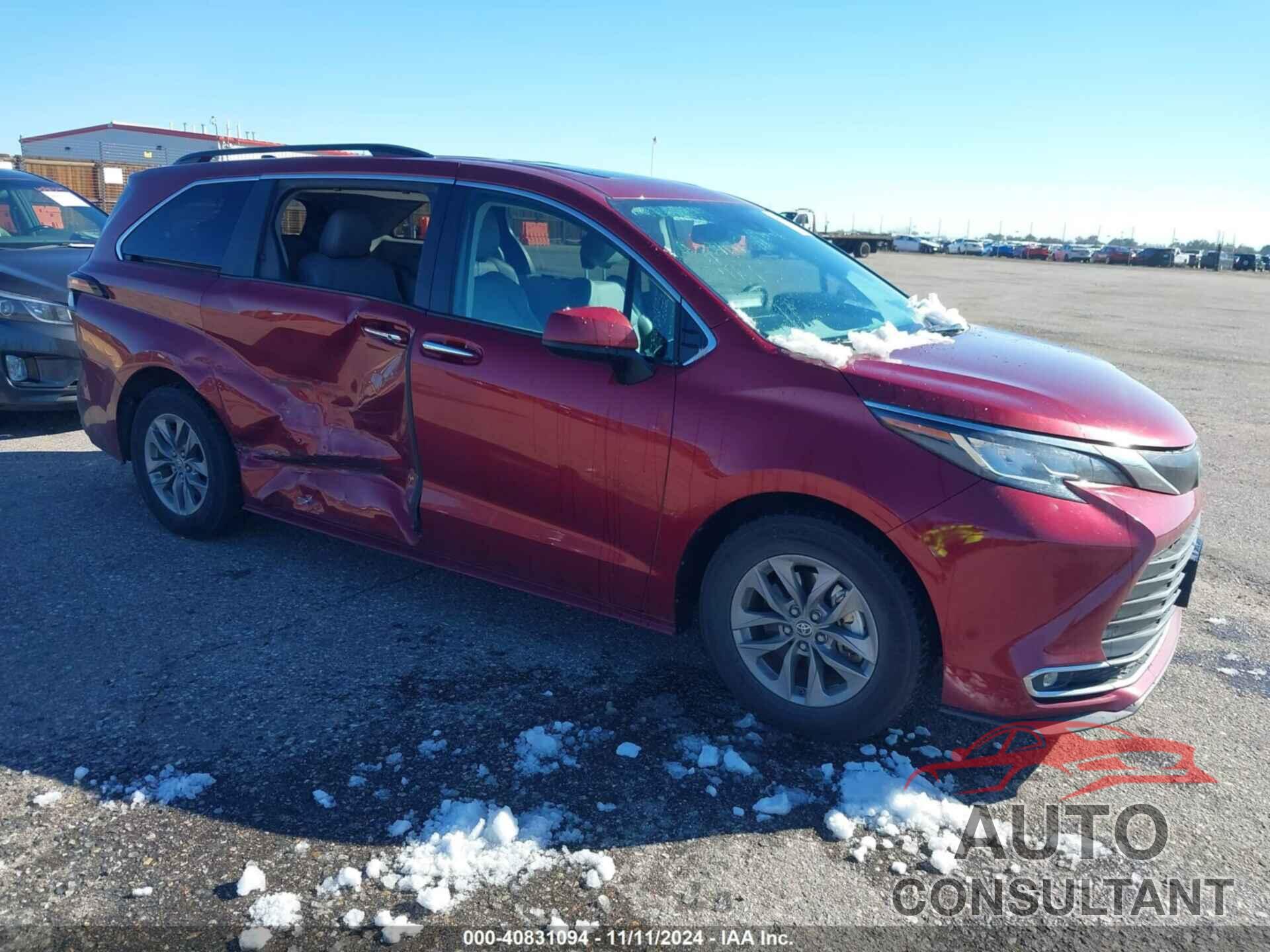 TOYOTA SIENNA 2023 - 5TDYRKEC6PS165369