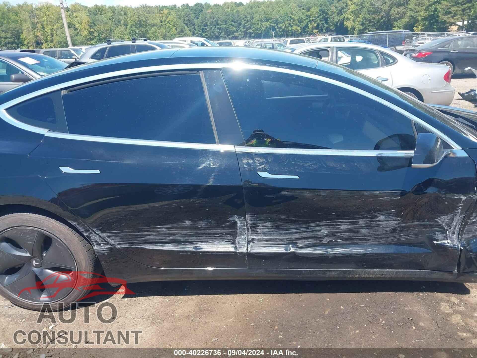 TESLA MODEL 3 2018 - 5YJ3E1EA4JF042129