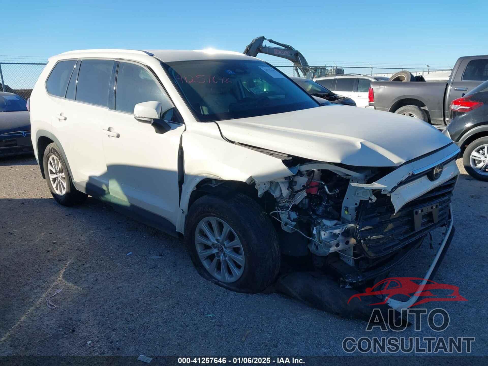 TOYOTA GRAND HIGHLANDER 2024 - 5TDAAAB55RS023123