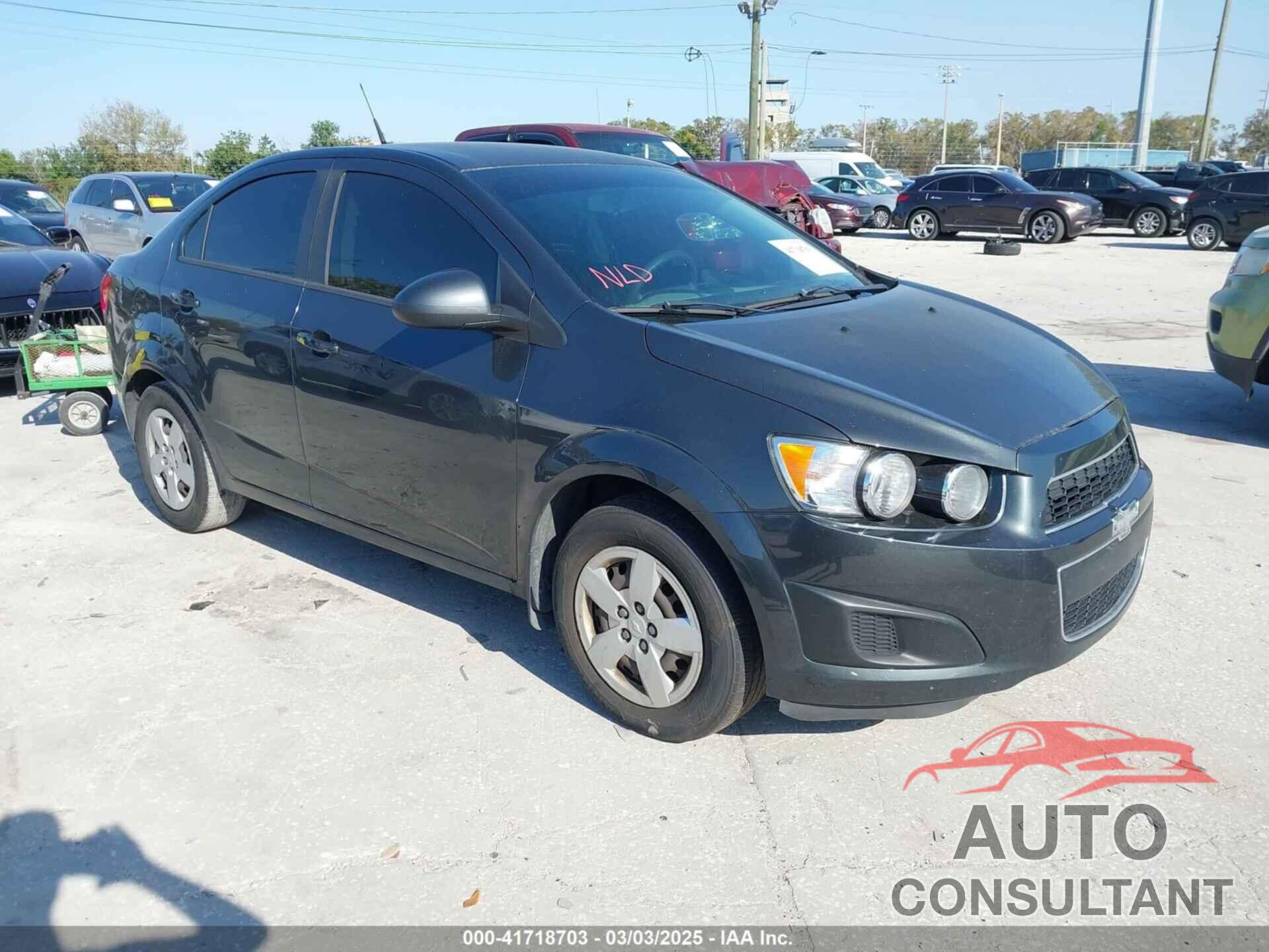 CHEVROLET SONIC 2014 - 1G1JA5SH2E4171889