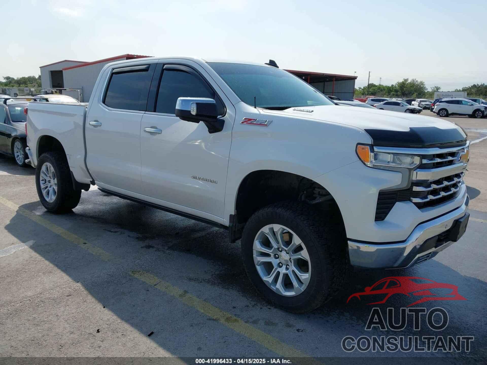 CHEVROLET SILVERADO 1500 2023 - 1GCUDGE8XPZ212049