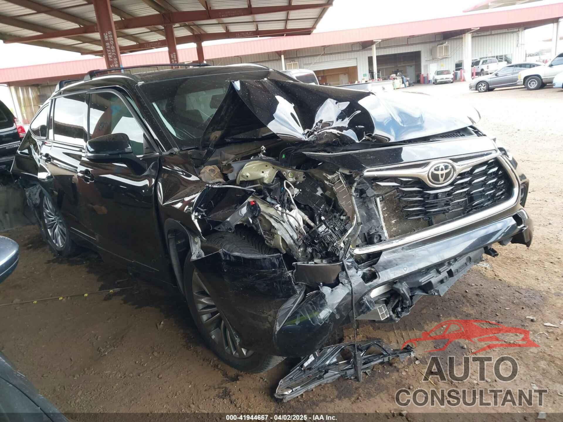 TOYOTA HIGHLANDER 2022 - 5TDFZRAHXNS132762