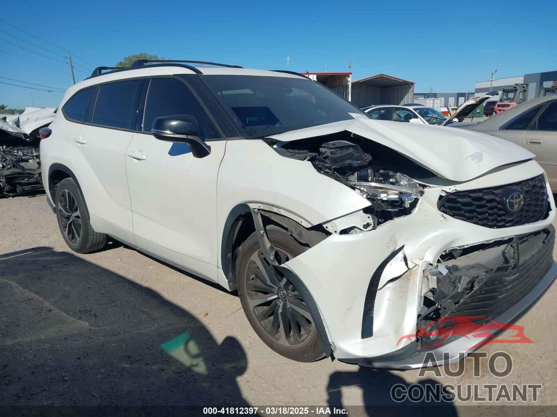 TOYOTA HIGHLANDER 2021 - 5TDLZRAHXMS048670