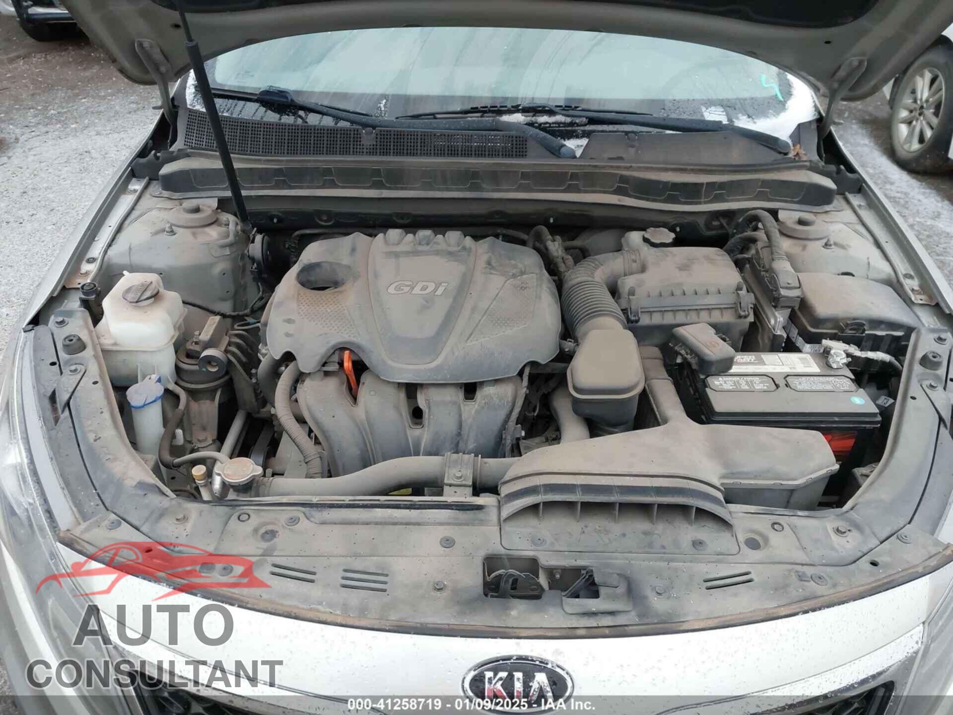 KIA OPTIMA 2011 - KNAGM4A78B5057880