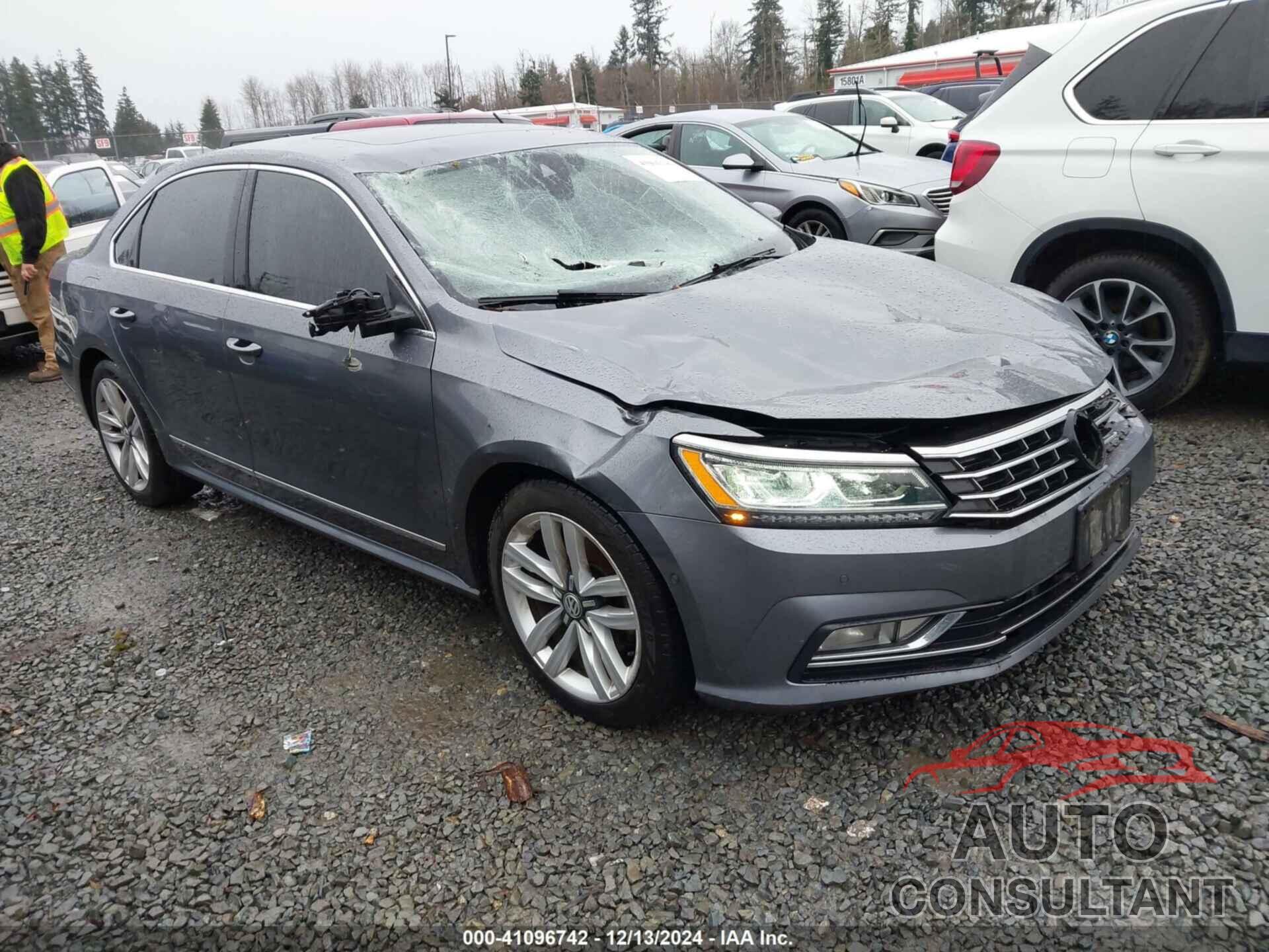 VOLKSWAGEN PASSAT 2017 - 1VWCT7A34HC072428