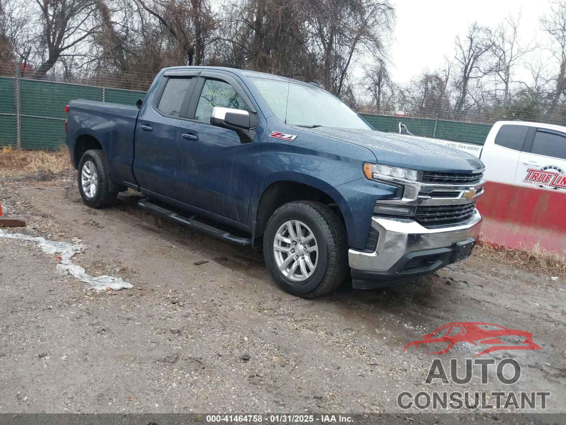 CHEVROLET SILVERADO 1500 2019 - 1GCRYDED0KZ267348