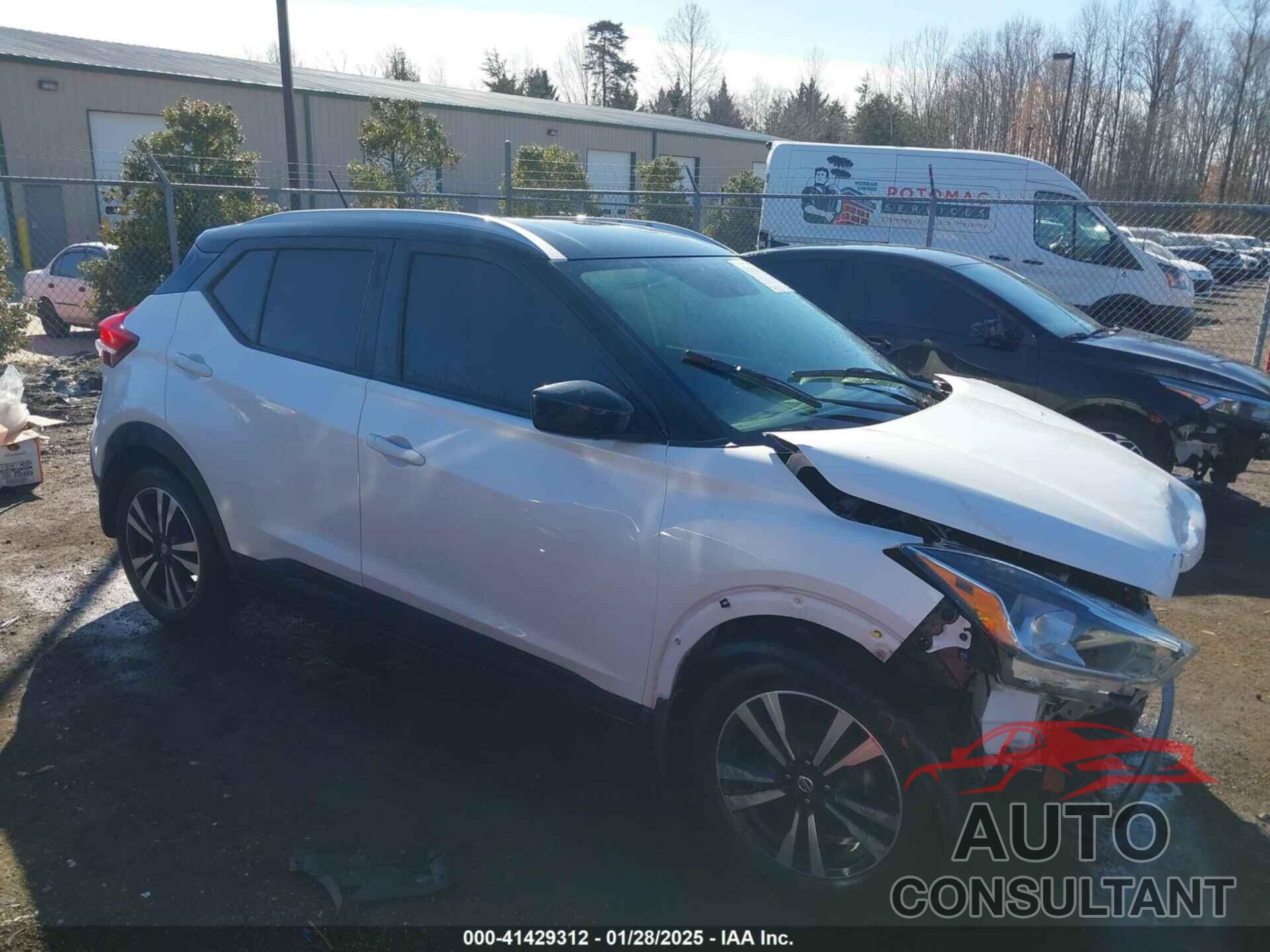 NISSAN KICKS 2018 - 3N1CP5CUXJL522288