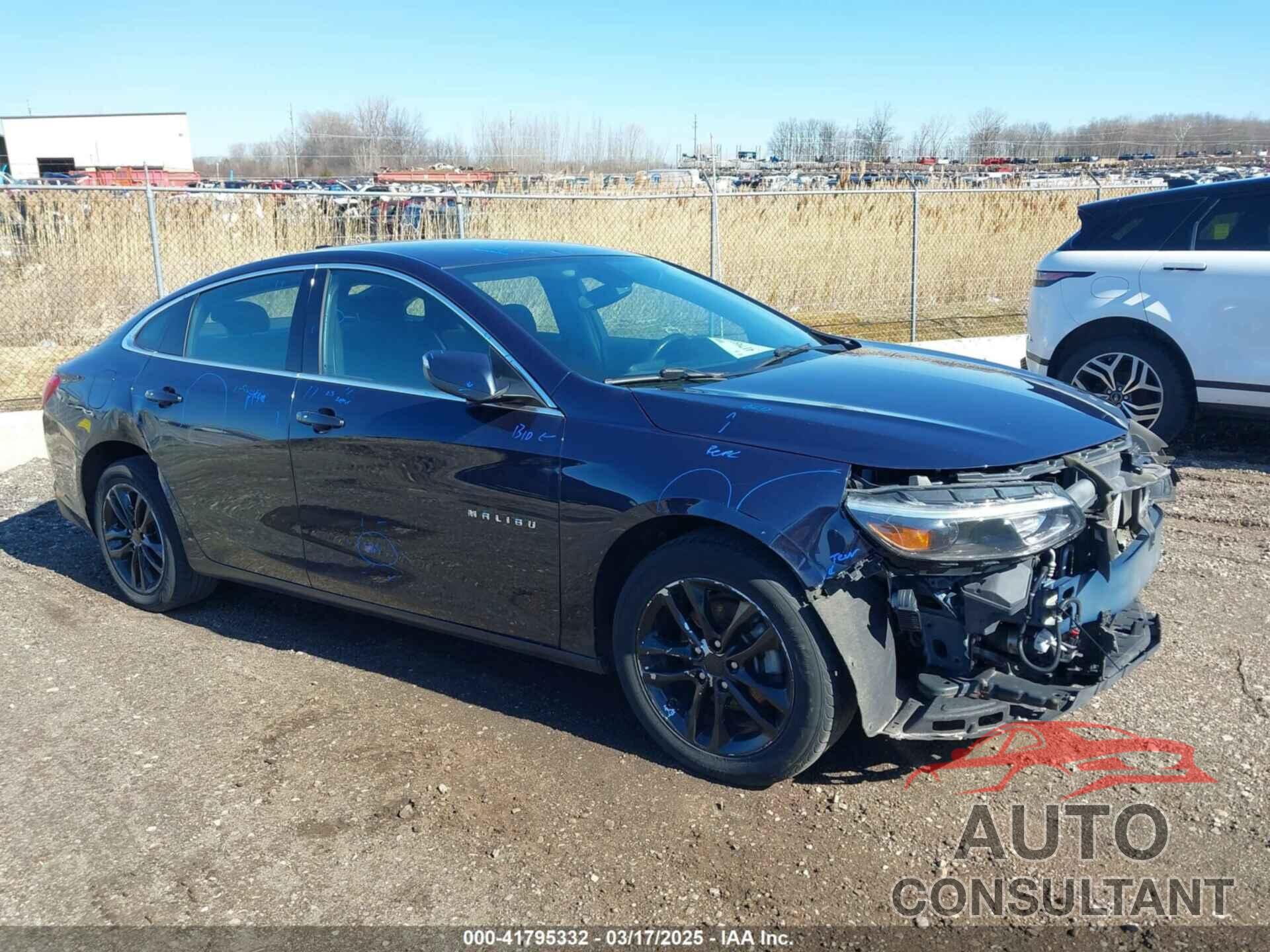 CHEVROLET MALIBU 2018 - 1G1ZD5ST5JF192698