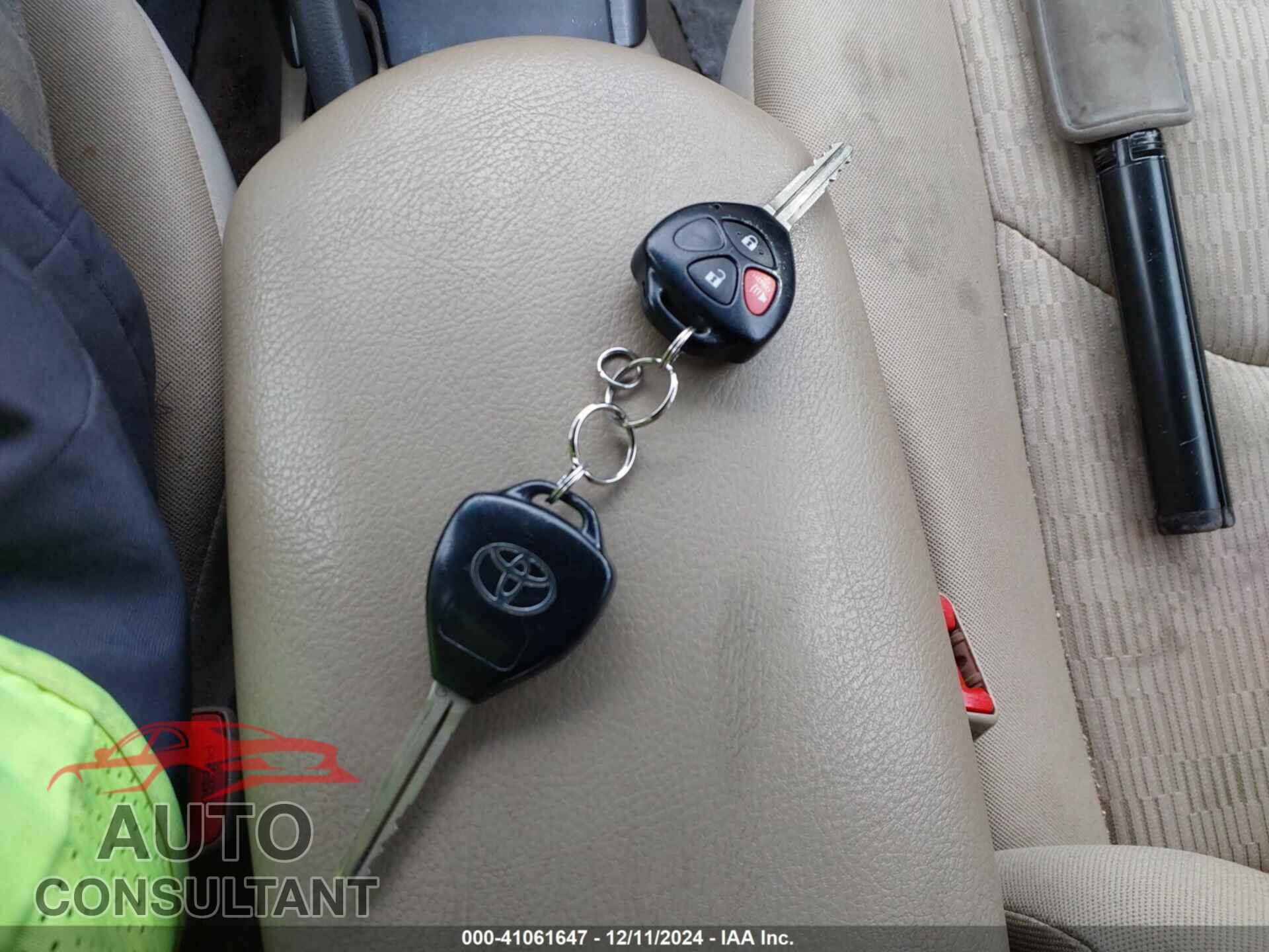 TOYOTA RAV4 2011 - 2T3JF4DV7BW123762