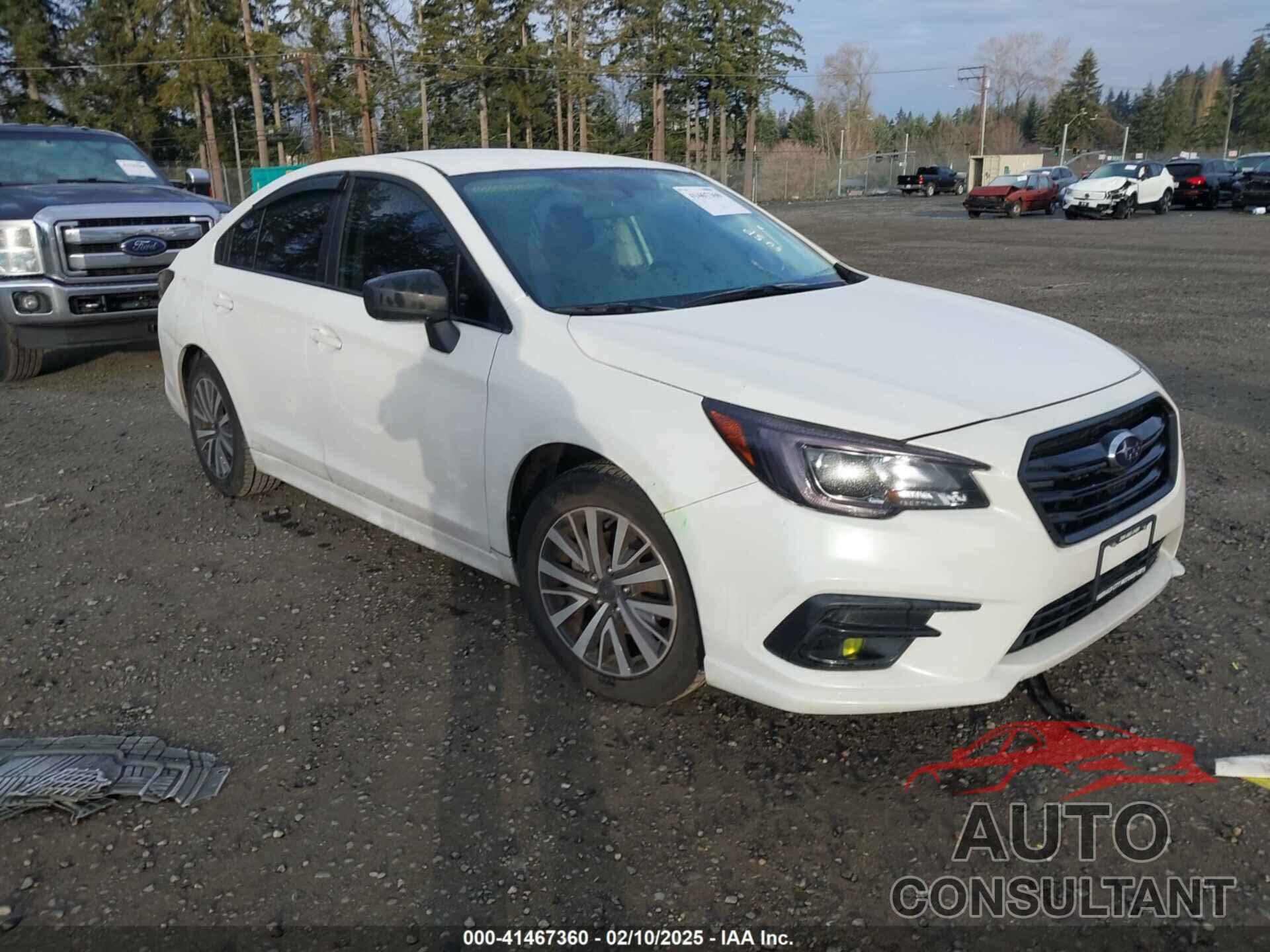 SUBARU LEGACY 2018 - 4S3BNAB60J3036529