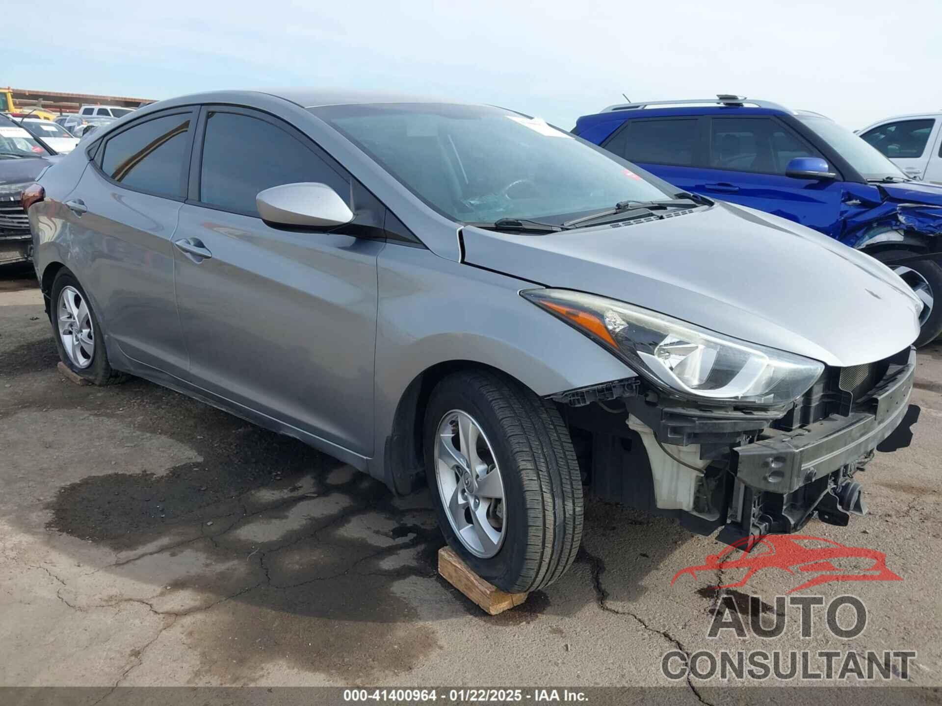 HYUNDAI ELANTRA 2015 - KMHDH4AE4FU449531