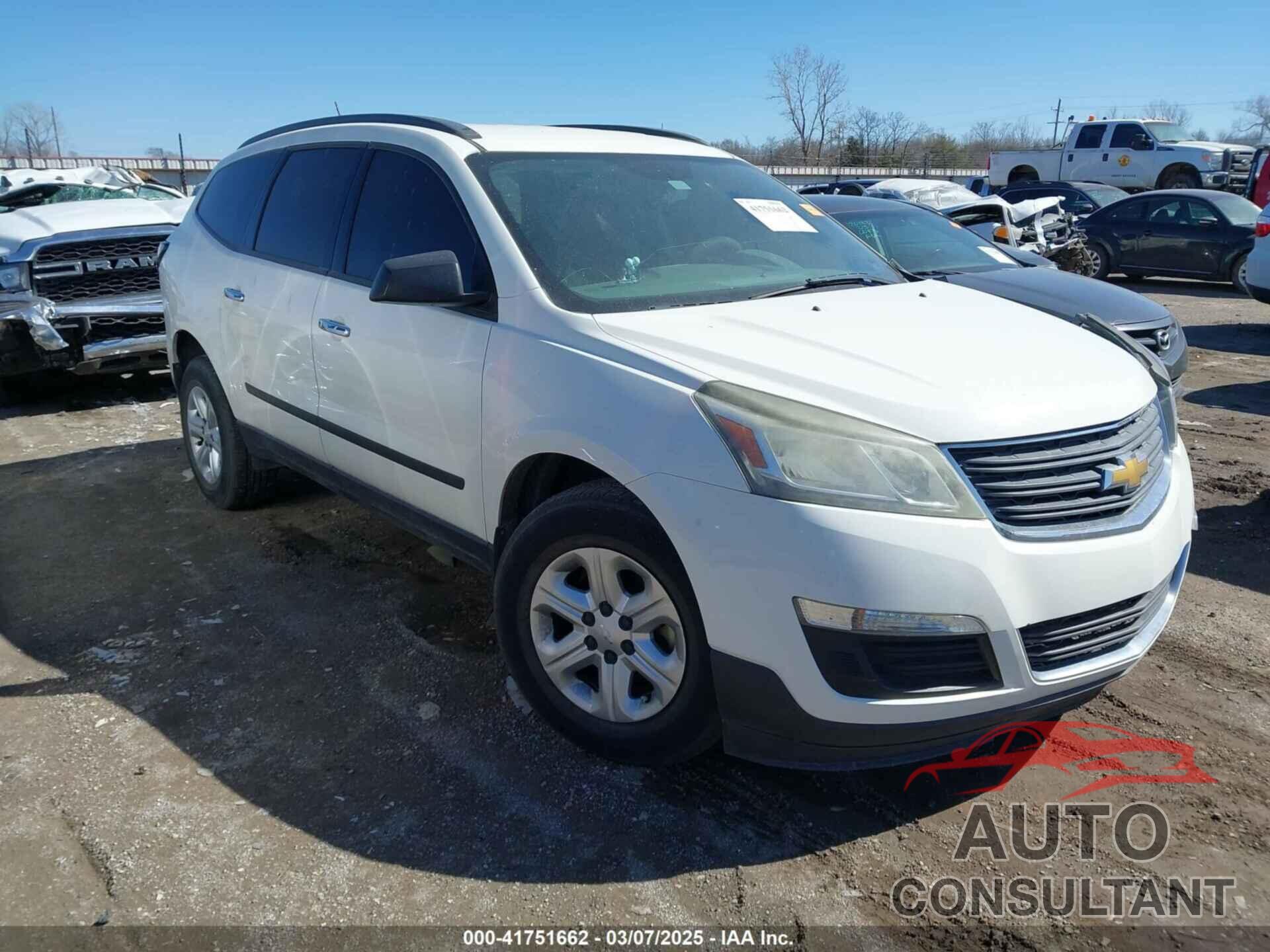 CHEVROLET TRAVERSE 2015 - 1GNKRFKD8FJ296316