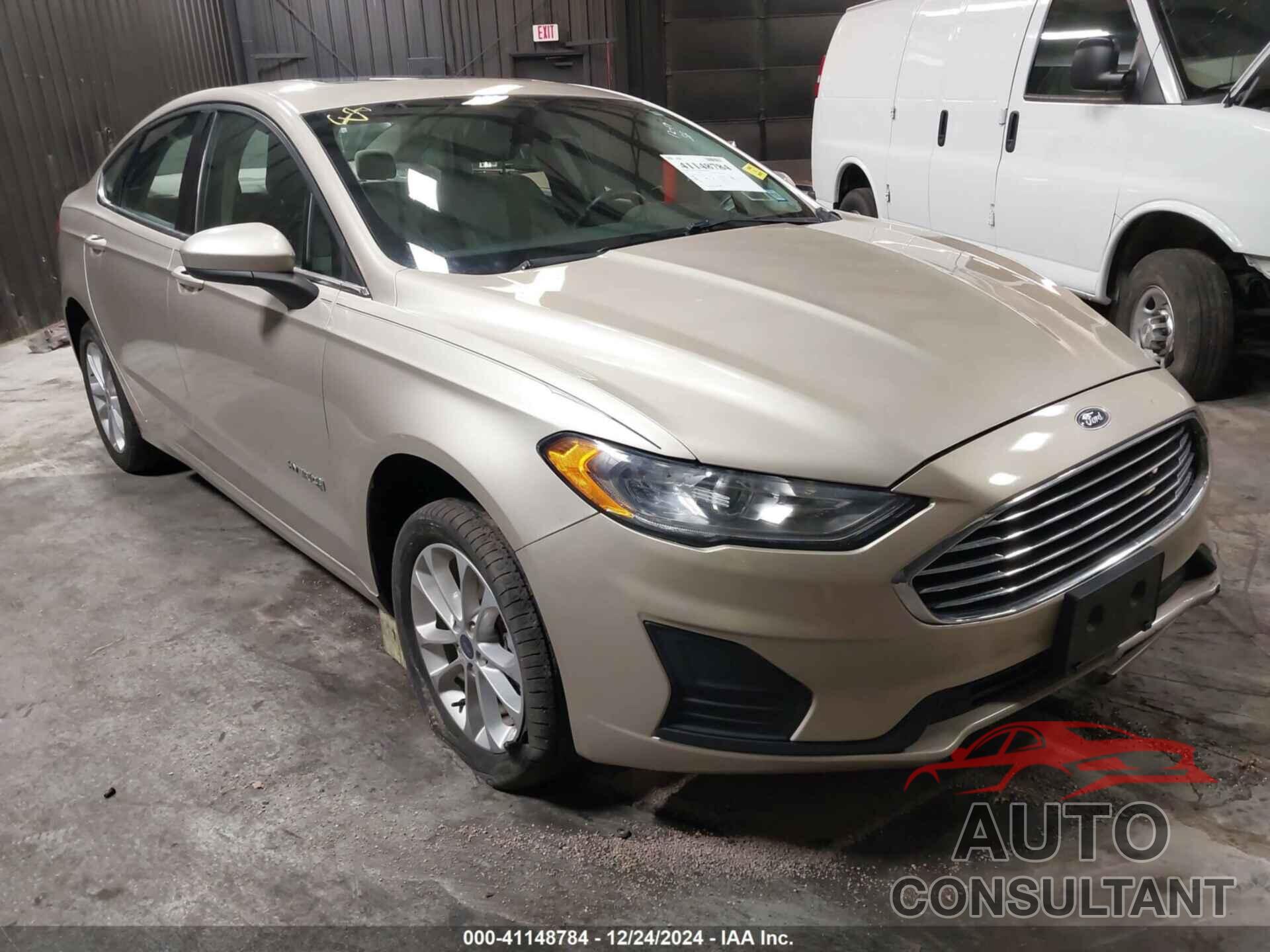 FORD FUSION HYBRID 2019 - 3FA6P0LU6KR212396