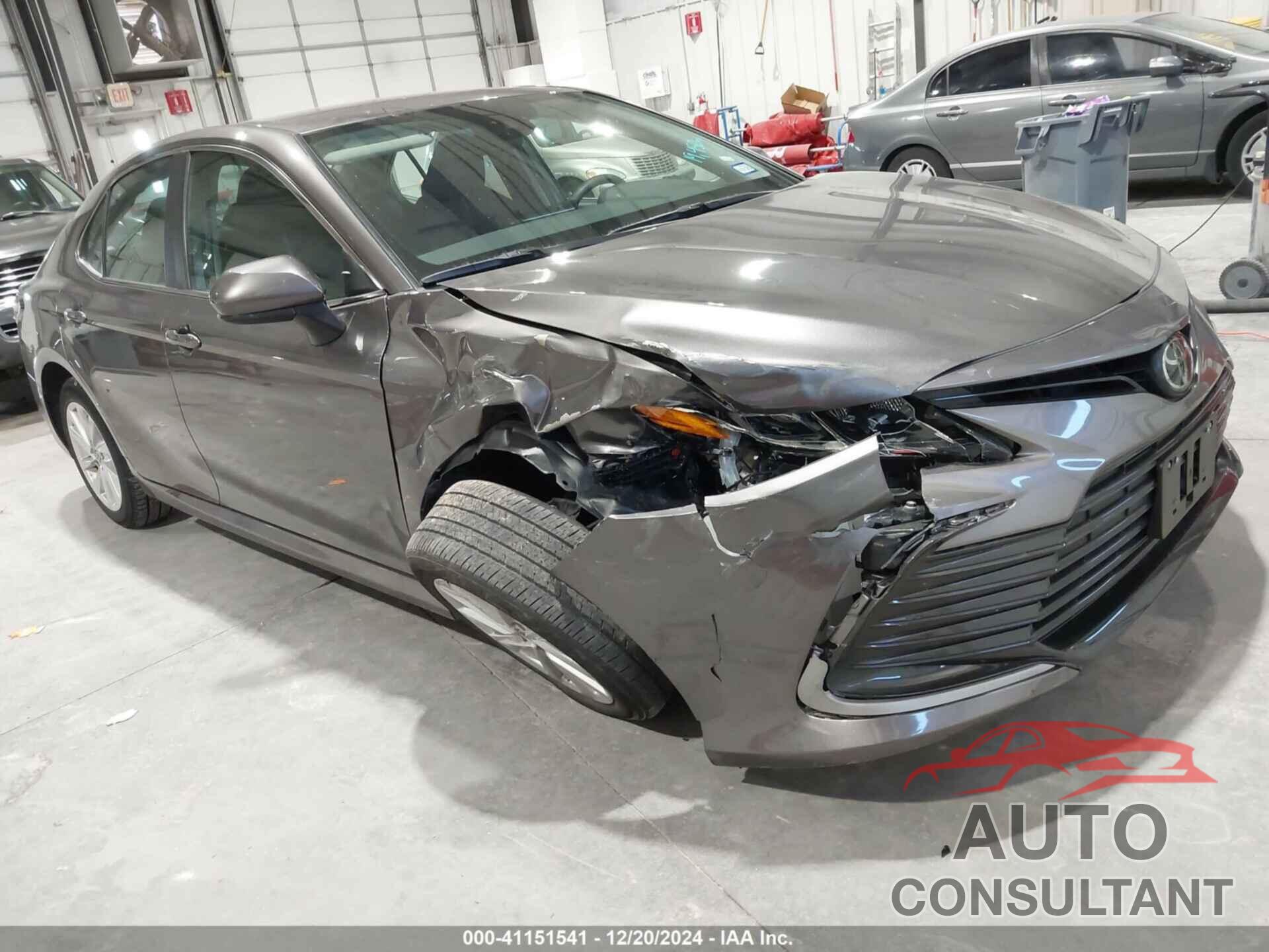 TOYOTA CAMRY 2024 - 4T1C11AK7RU863377