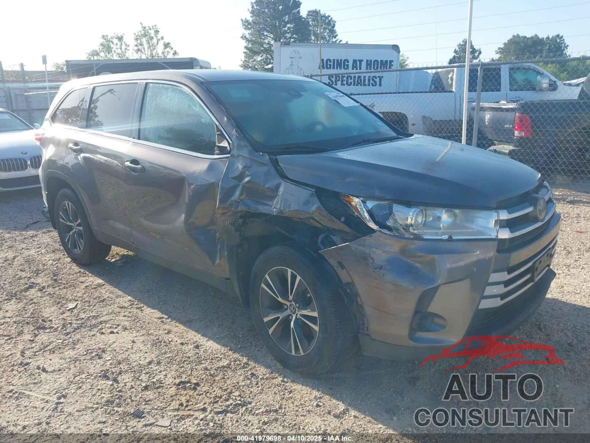 TOYOTA HIGHLANDER 2019 - 5TDBZRFH6KS945258
