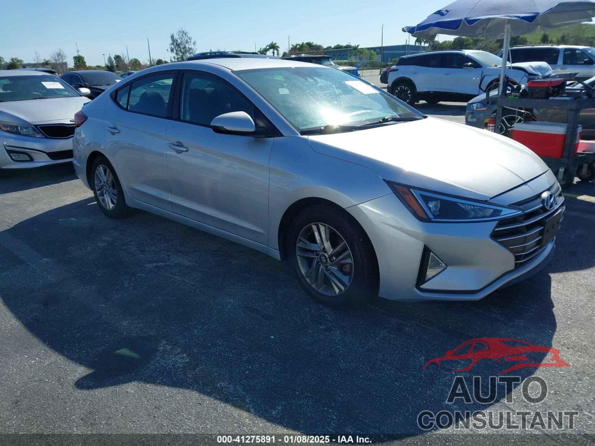 HYUNDAI ELANTRA 2019 - 5NPD84LF5KH410767