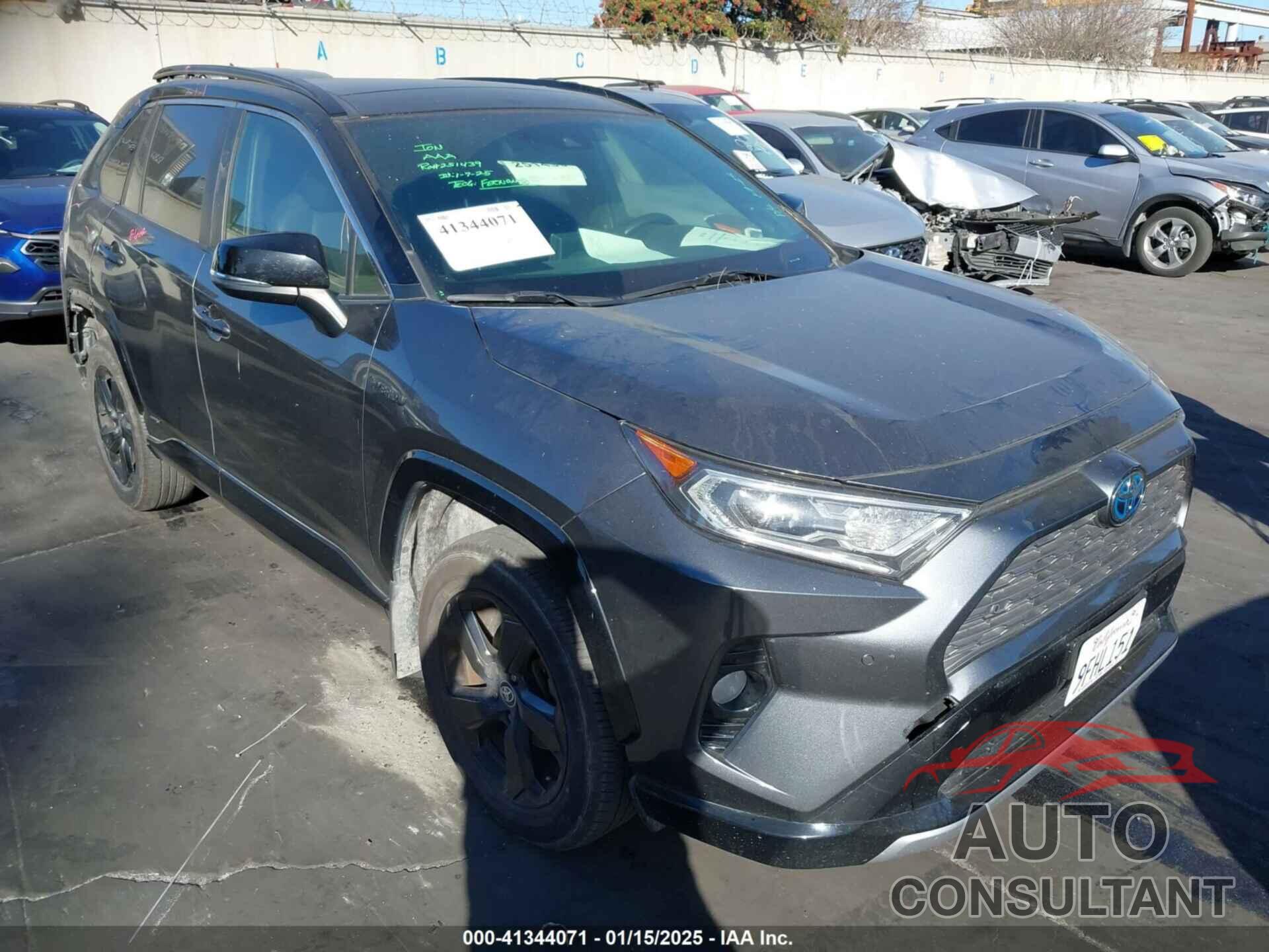 TOYOTA RAV4 HYBRID 2020 - JTMEWRFV8LD547655