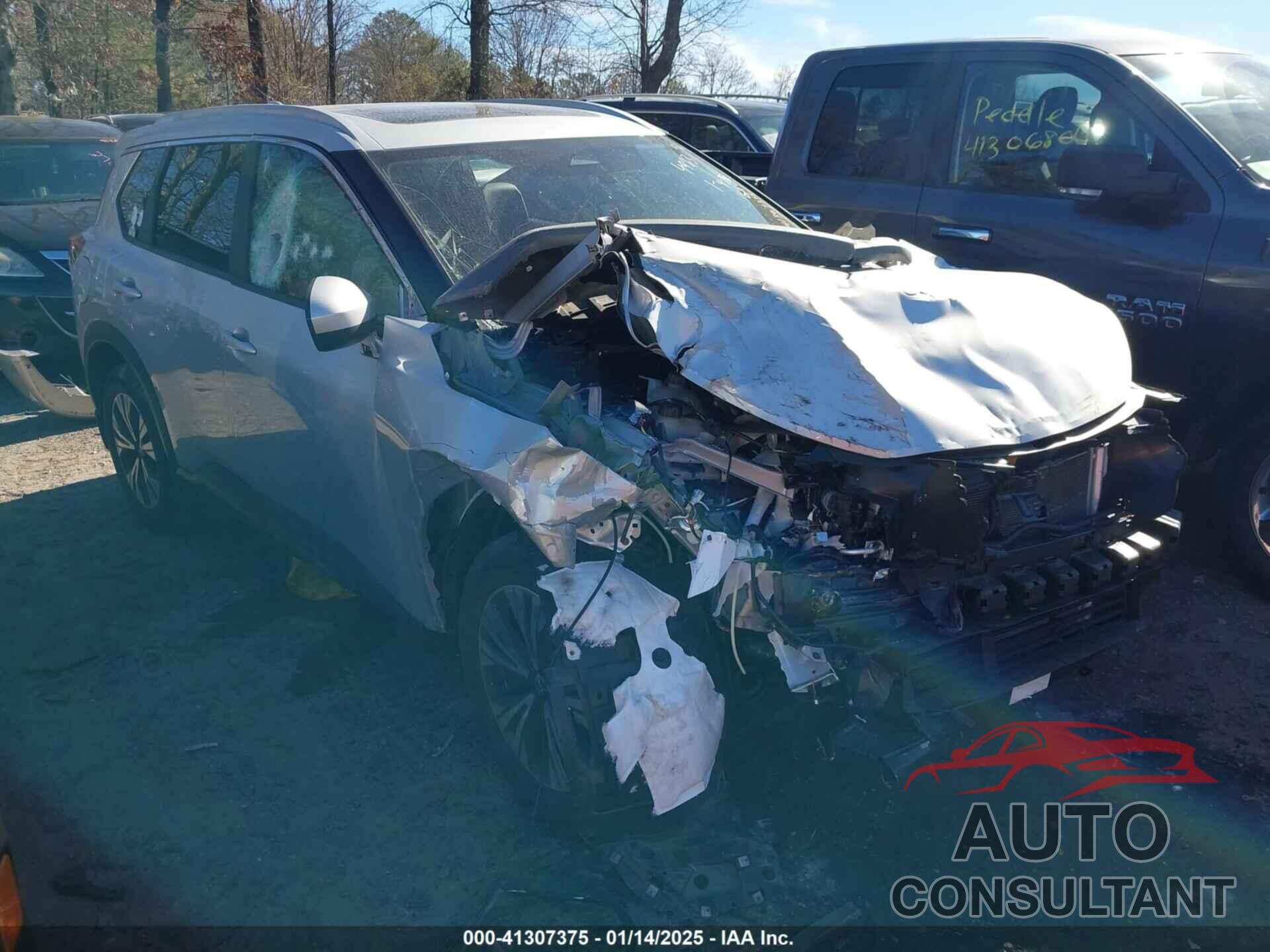 NISSAN ROGUE 2023 - 5N1BT3BA2PC814923
