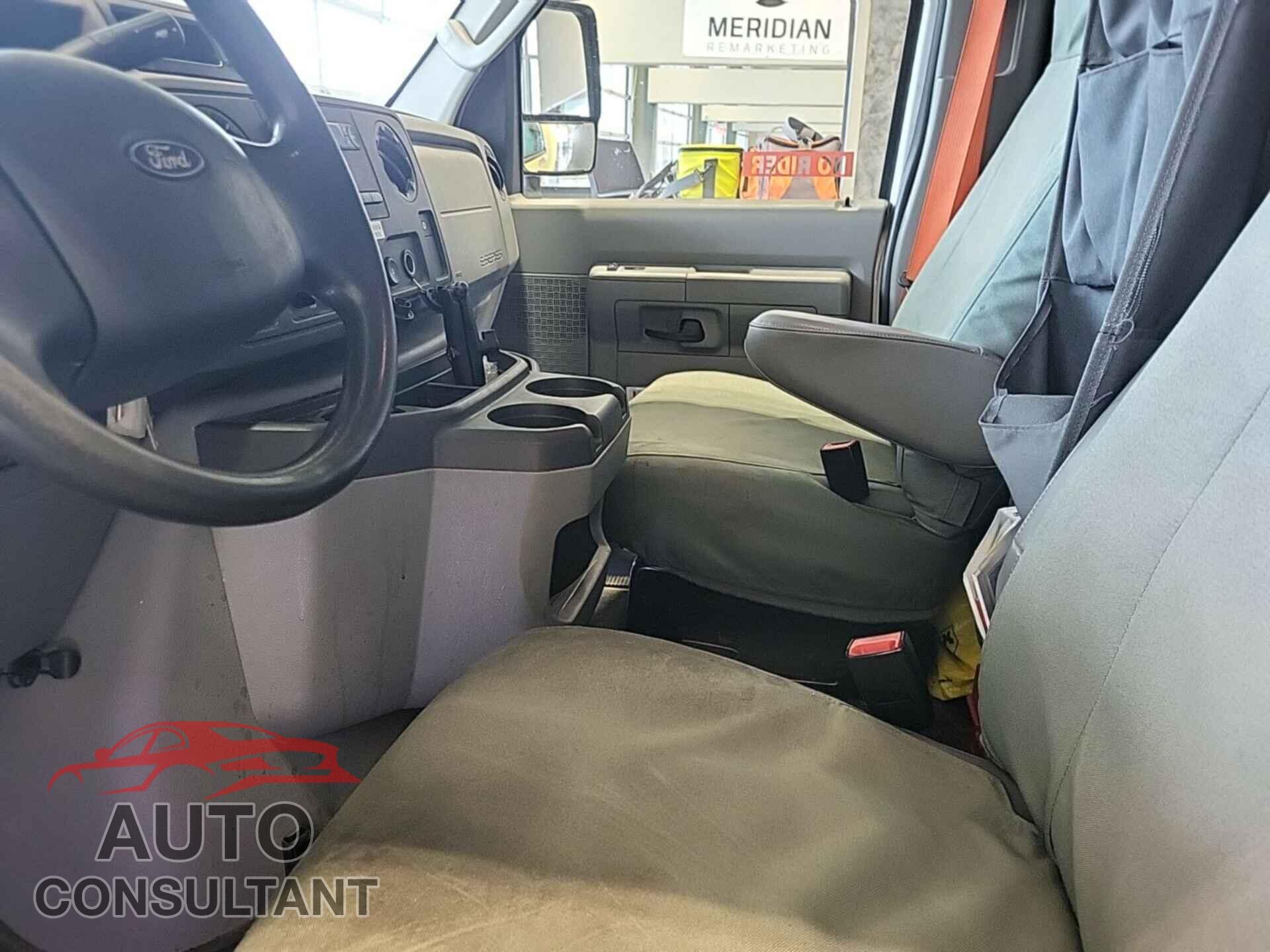 FORD E-450 CUTAWAY 2018 - 1FDXE4FS1JDC24996