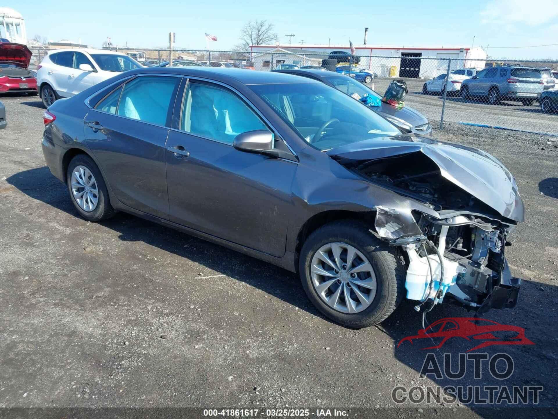 TOYOTA CAMRY 2016 - 4T4BF1FK5GR553284