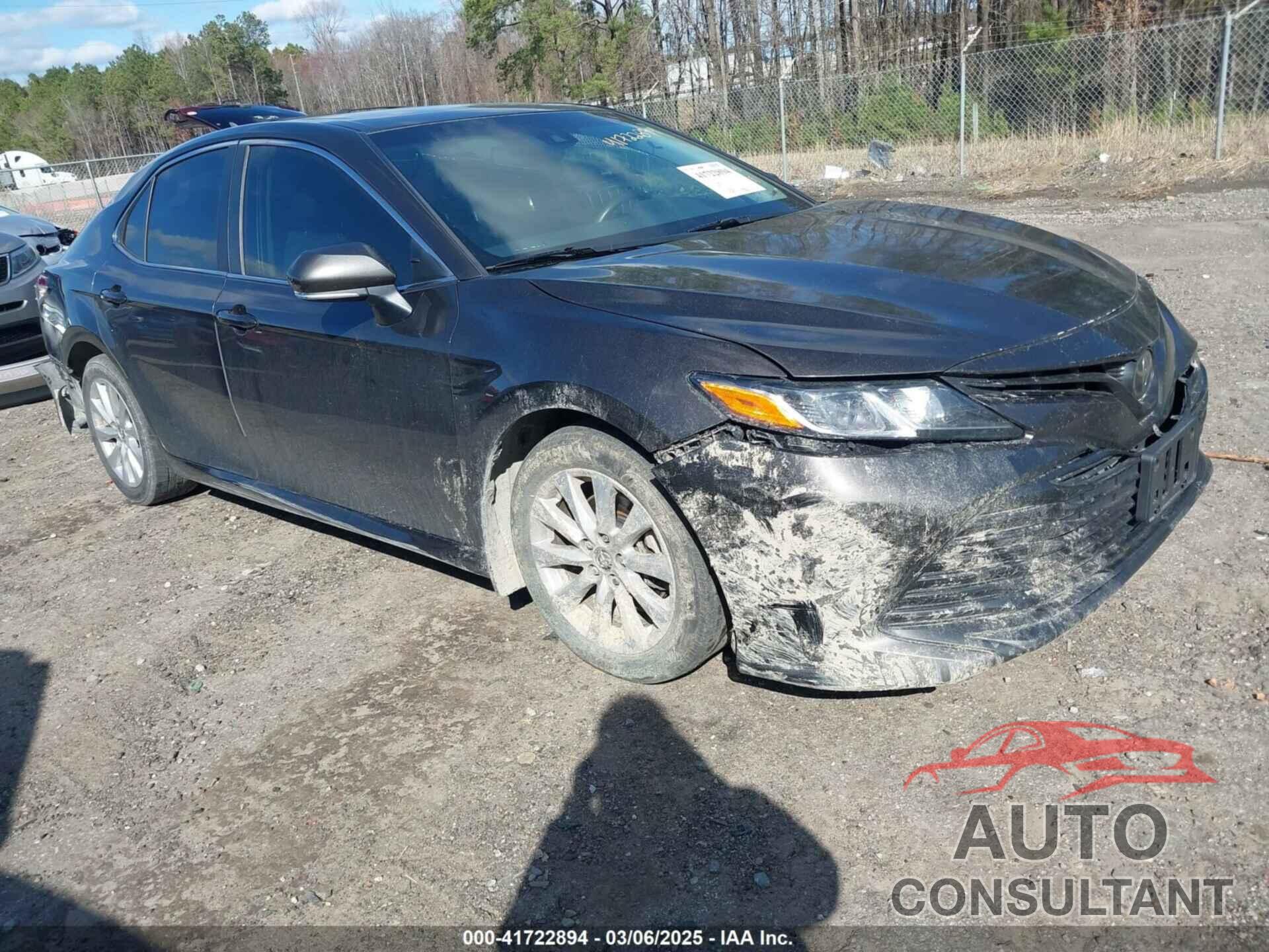 TOYOTA CAMRY 2018 - 4T1B11HKXJU511464