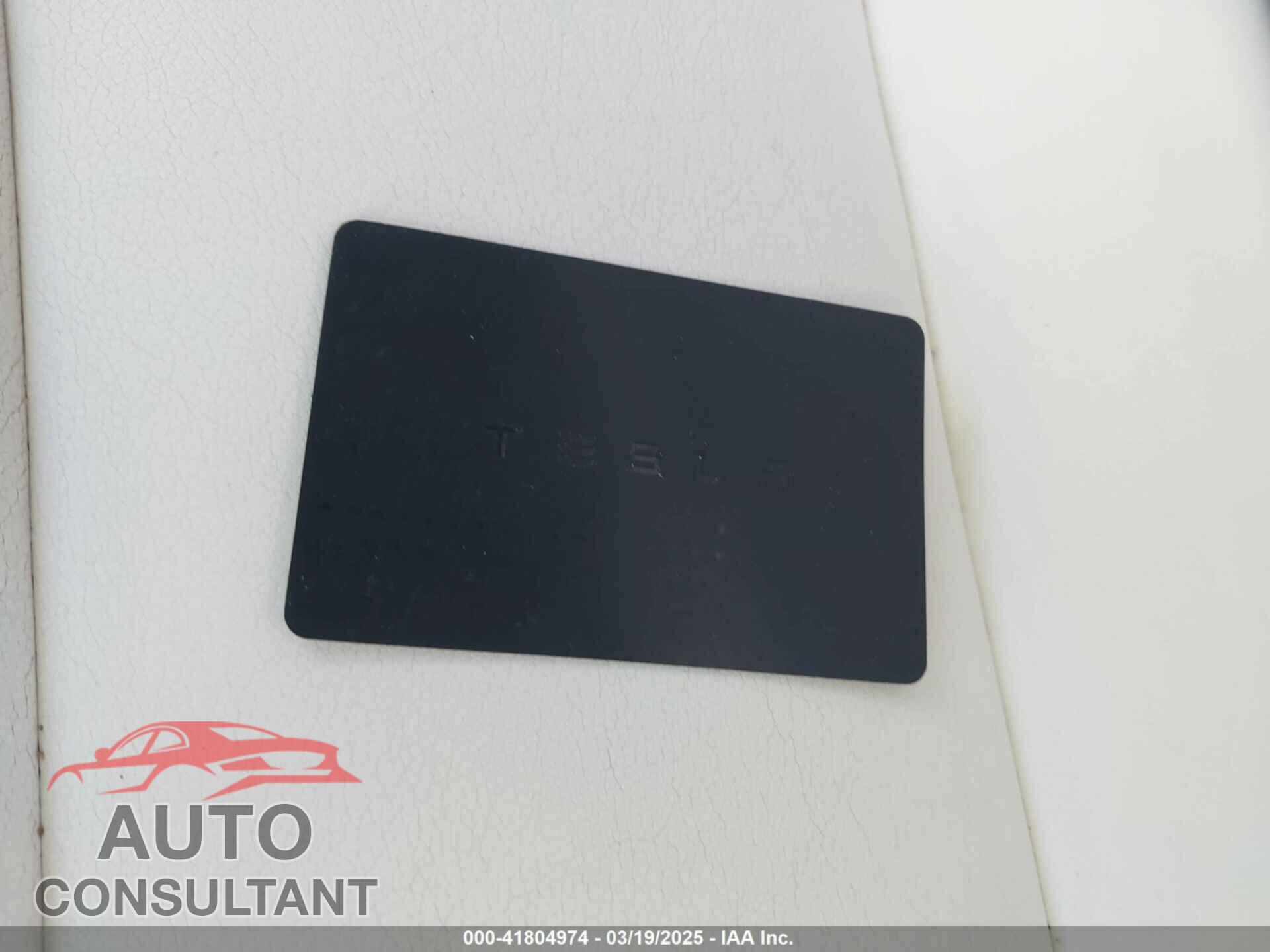 TESLA MODEL 3 2019 - 5YJ3E1EA4KF323767