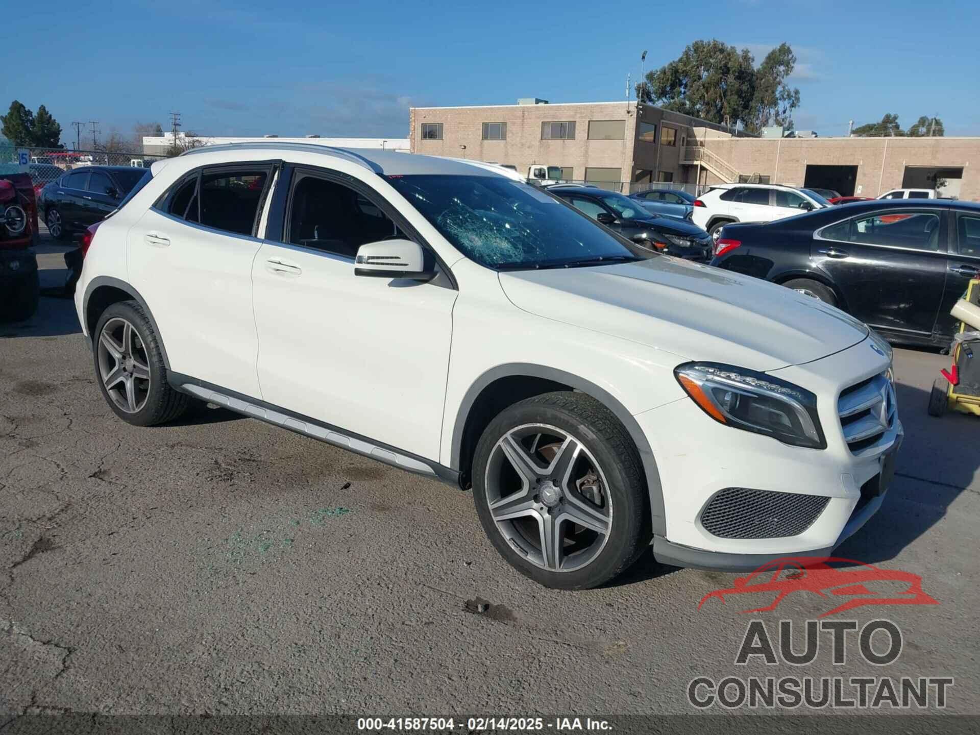 MERCEDES-BENZ GLA 250 2016 - WDCTG4EB8GJ203176
