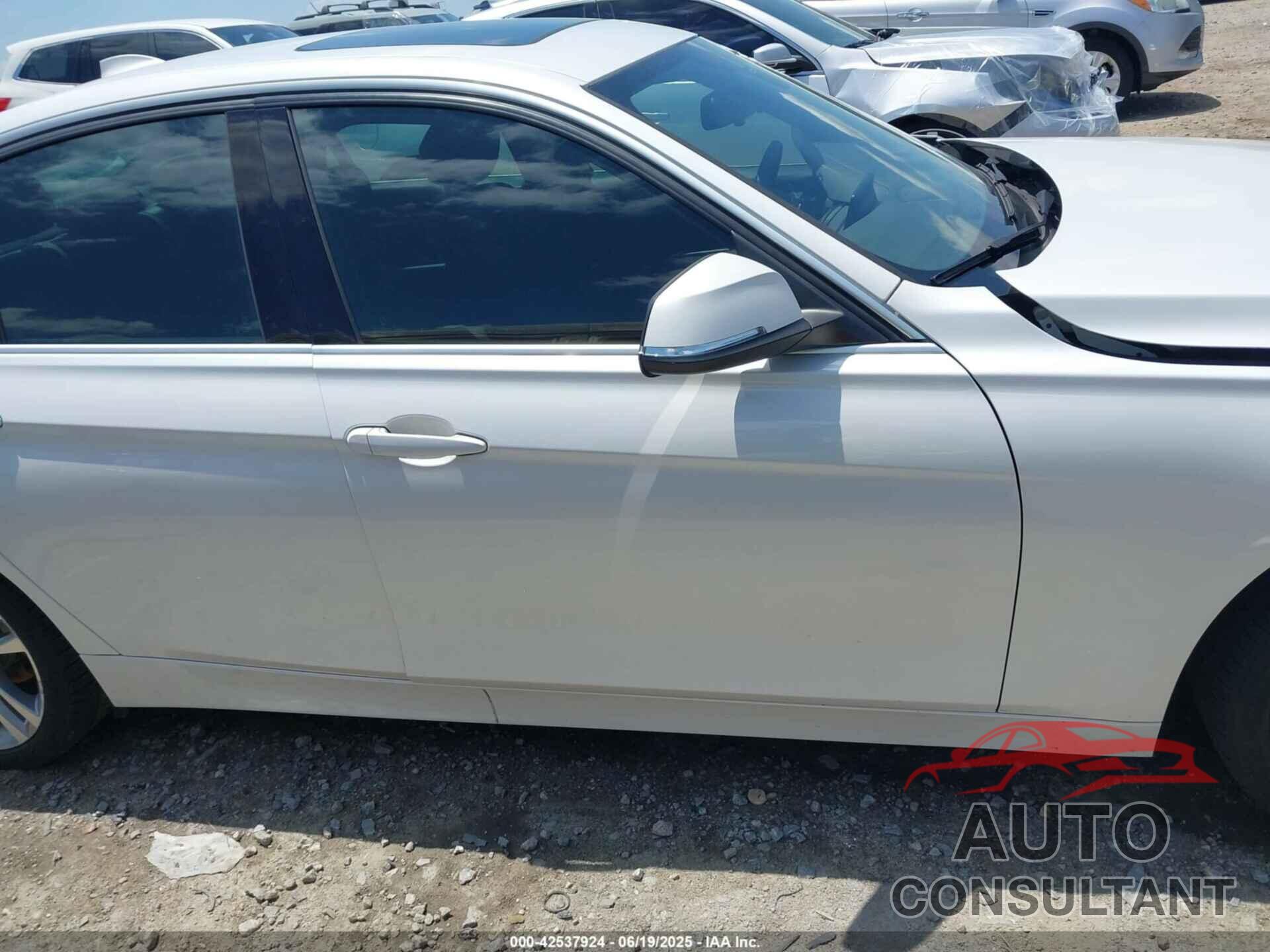 BMW 330I 2018 - WBA8B9G55JNU98085