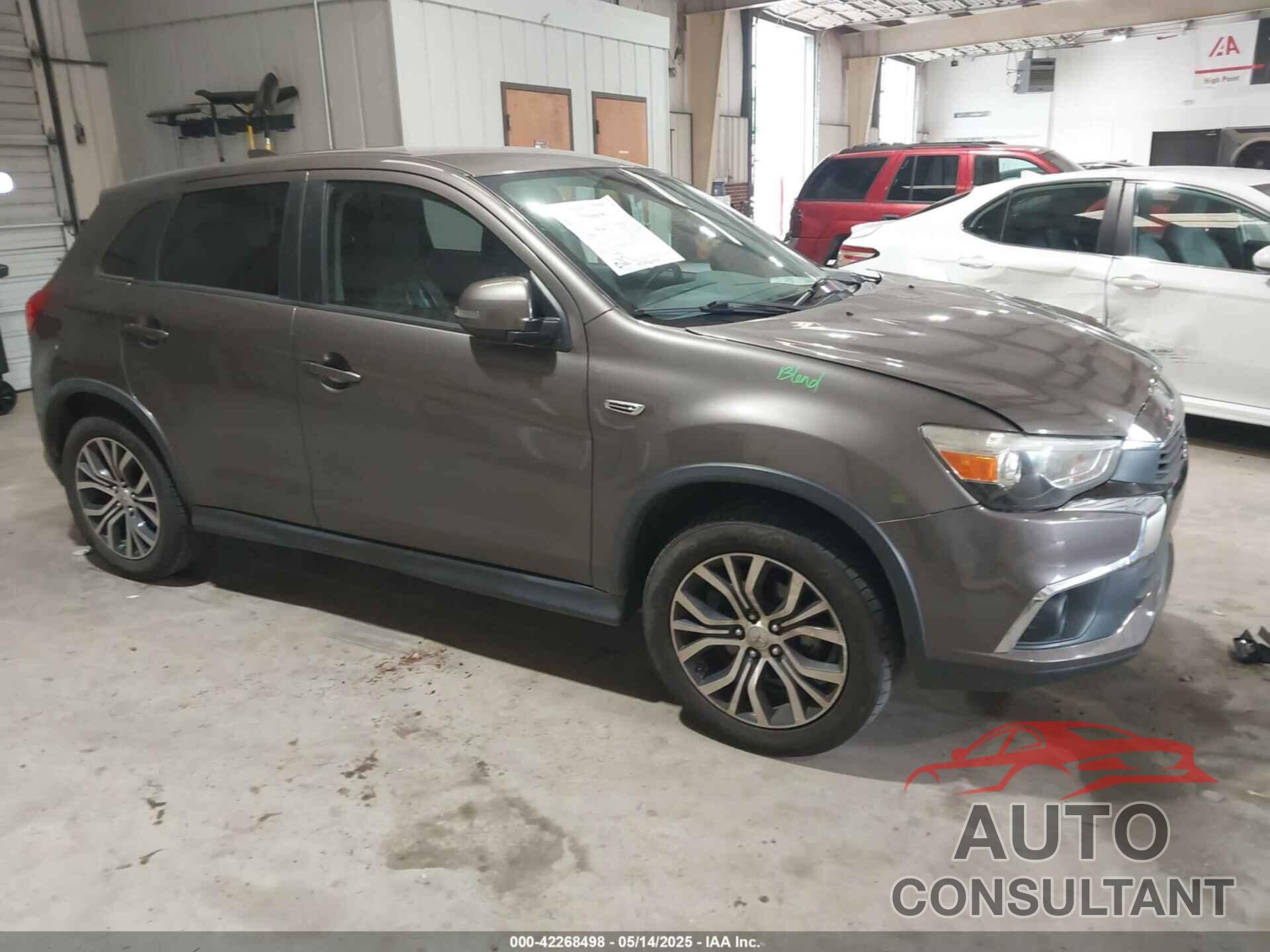 MITSUBISHI OUTLANDER SPORT 2017 - JA4AP3AU8HZ014930