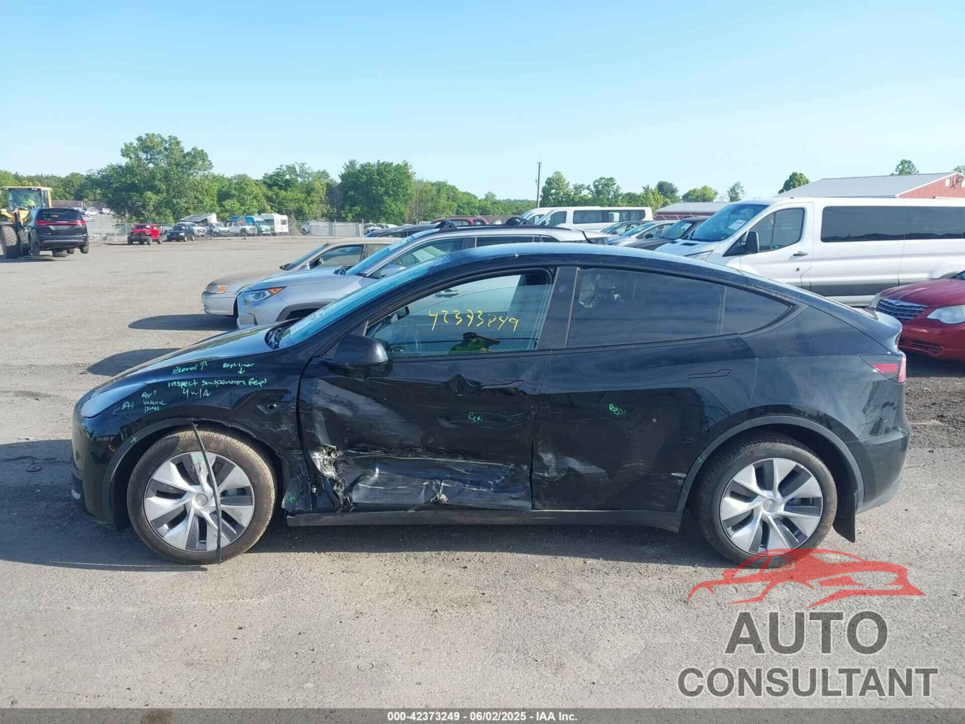 TESLA MODEL Y 2023 - 7SAYGDEE9PA198258