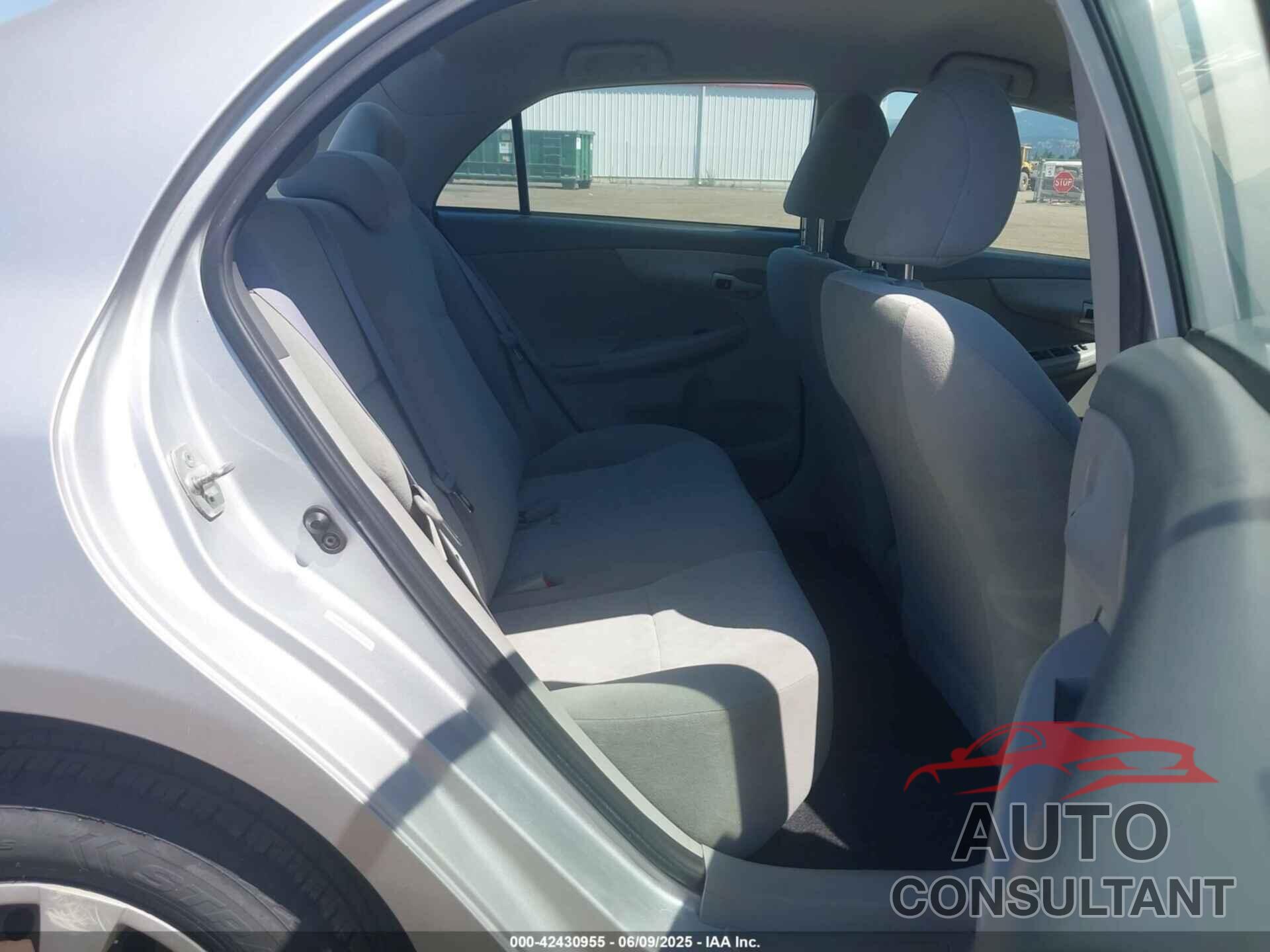 TOYOTA COROLLA 2009 - 1NXBU40E39Z131425