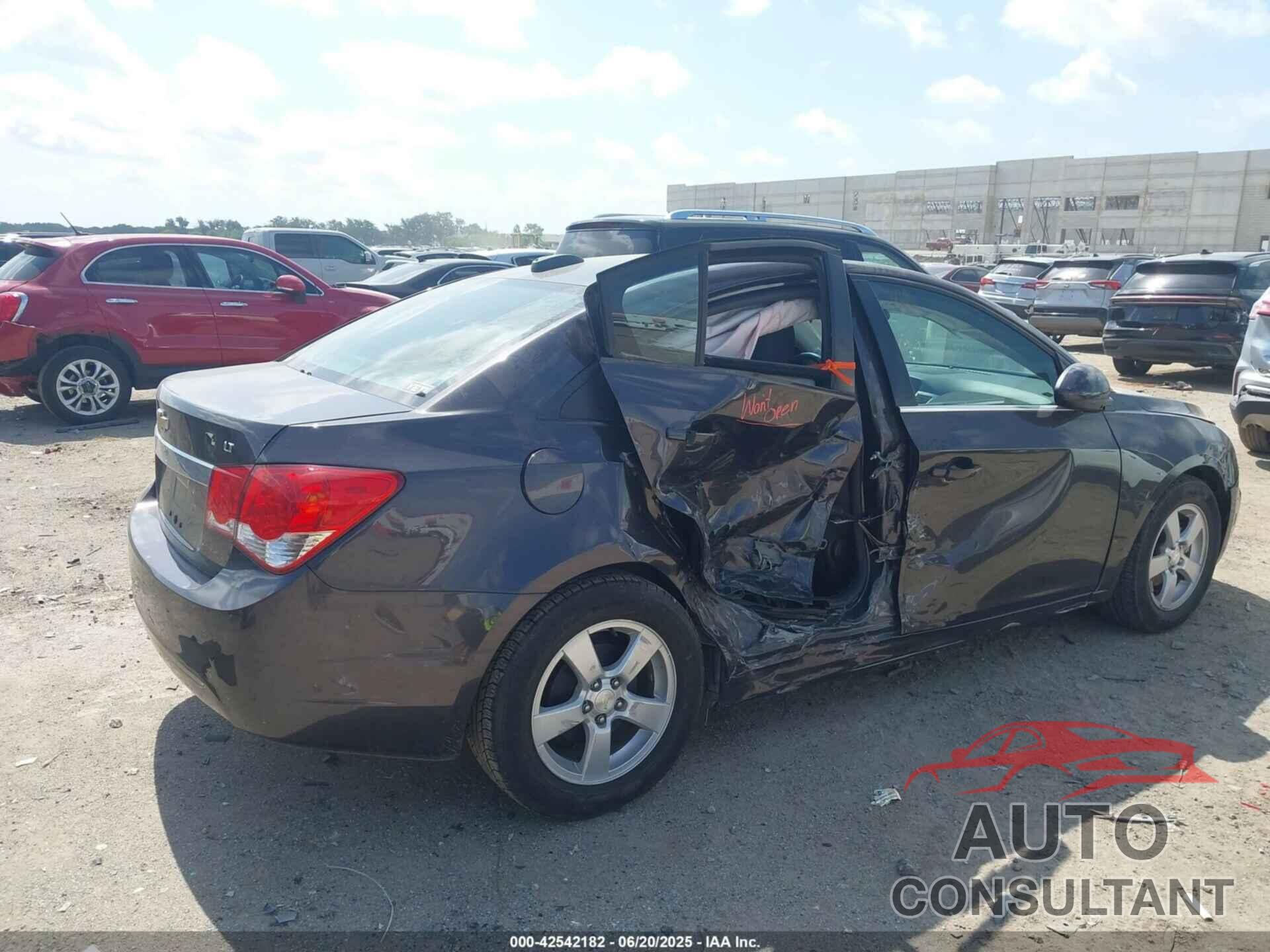 CHEVROLET CRUZE 2015 - 1G1PC5SBXF7223964
