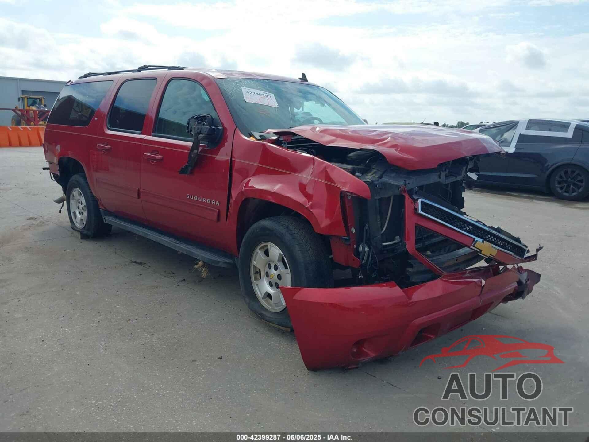 CHEVROLET SUBURBAN 1500 2012 - 1GNSCJE09CR220565