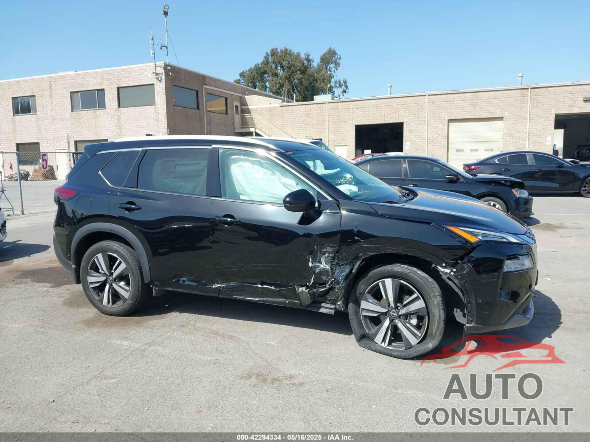 NISSAN ROGUE 2022 - 5N1BT3CA4NC695090