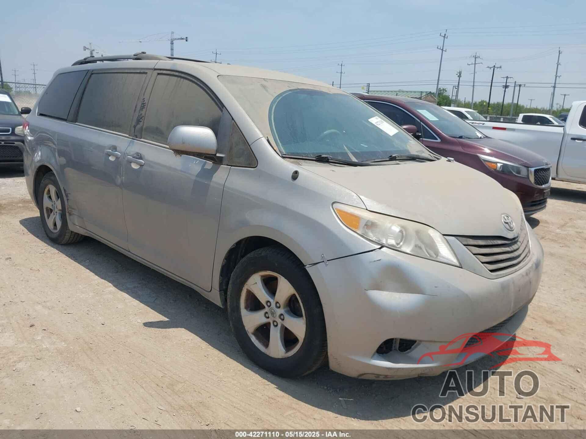 TOYOTA SIENNA 2014 - 5TDKK3DC6ES442682