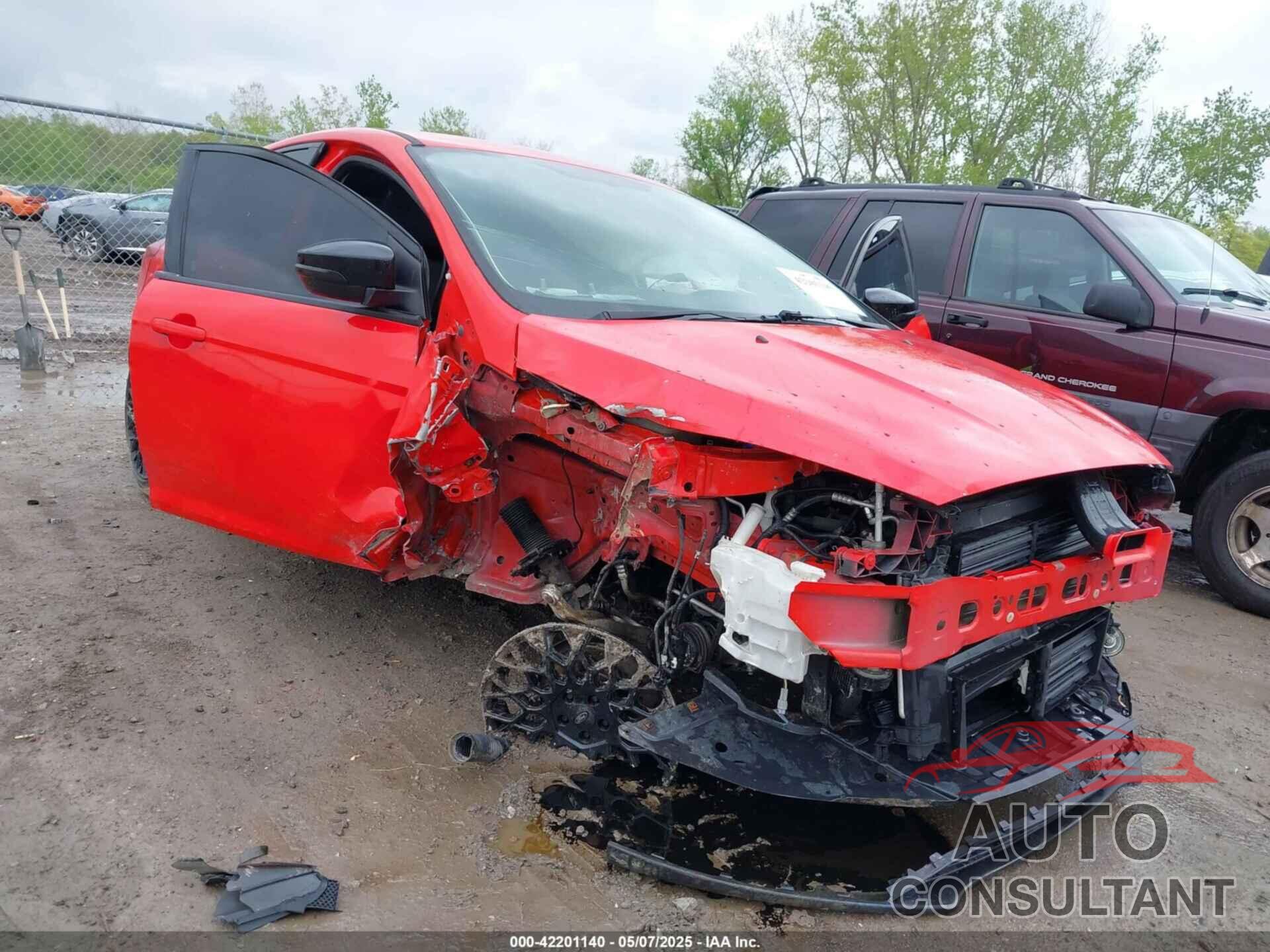 FORD FOCUS 2016 - 1FADP3K26GL389822