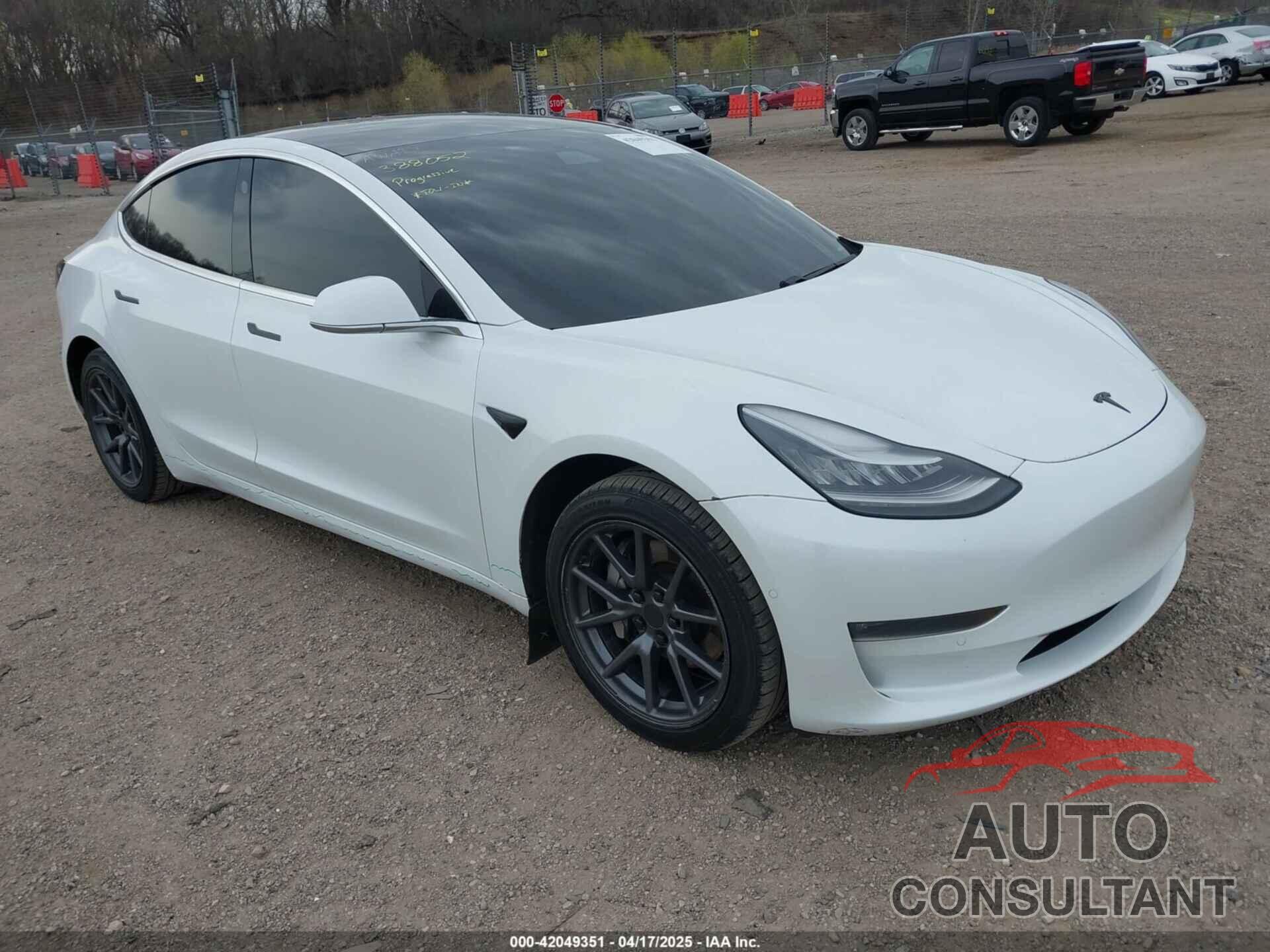 TESLA MODEL 3 2019 - 5YJ3E1EB1KF388052