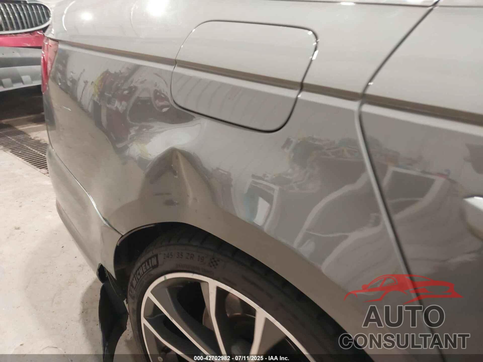 AUDI S4 2019 - WAUB4AF43KA005782