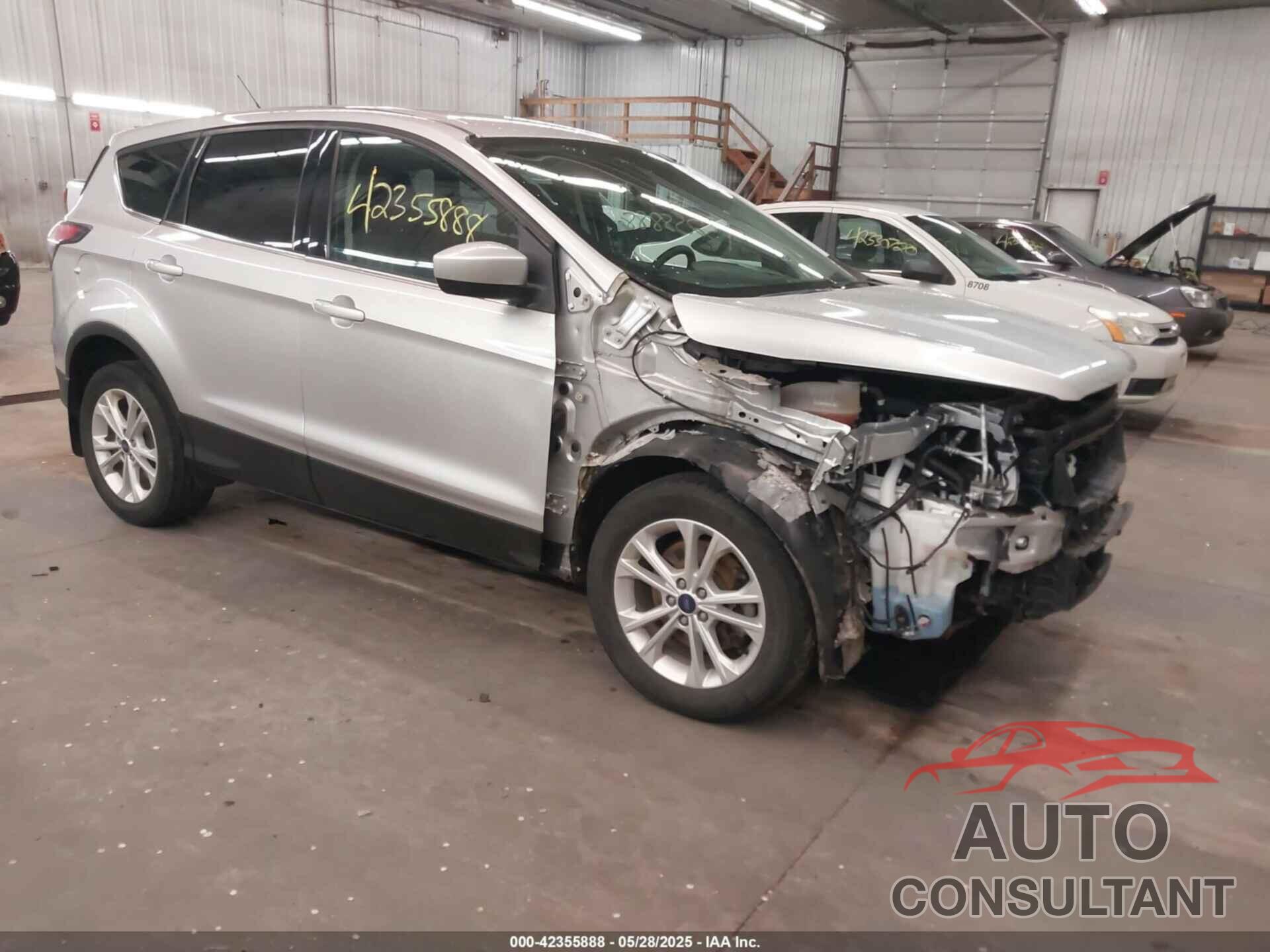 FORD ESCAPE 2017 - 1FMCU9GD1HUA85350