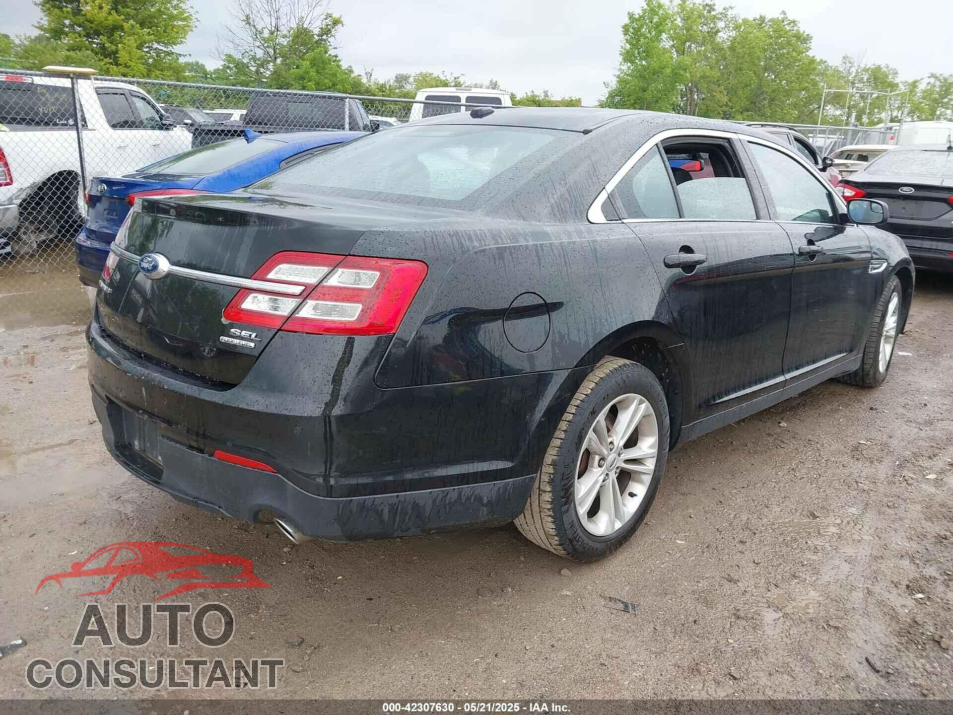 FORD TAURUS 2015 - 1FAHP2E86FG172631