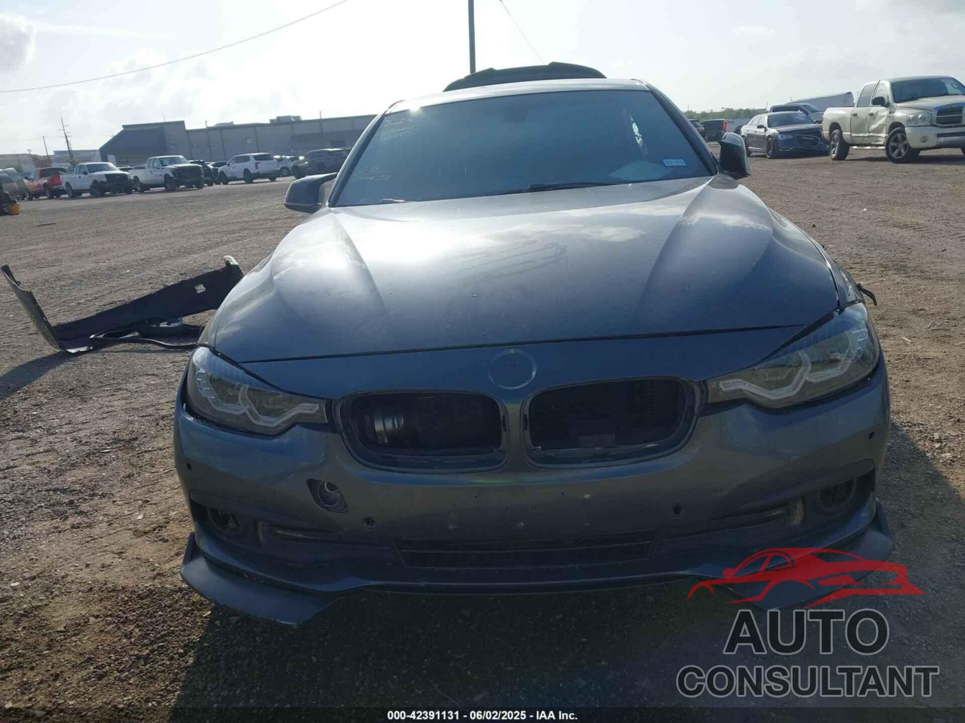 BMW 320I 2016 - WBA8E1G56GNU12073